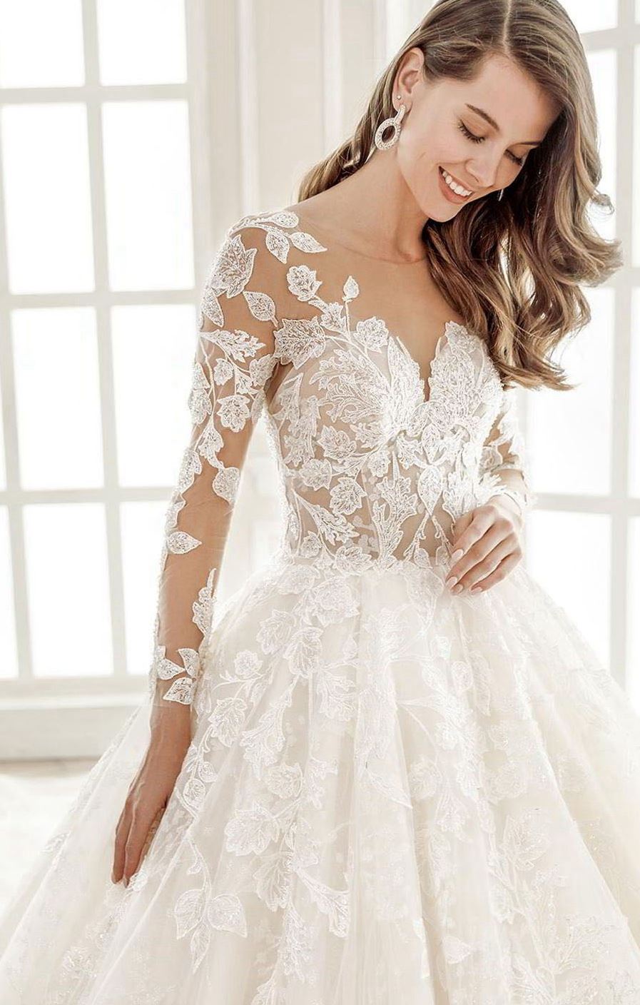New lace long sleeves illusion neckline gorgeous style bridal gown