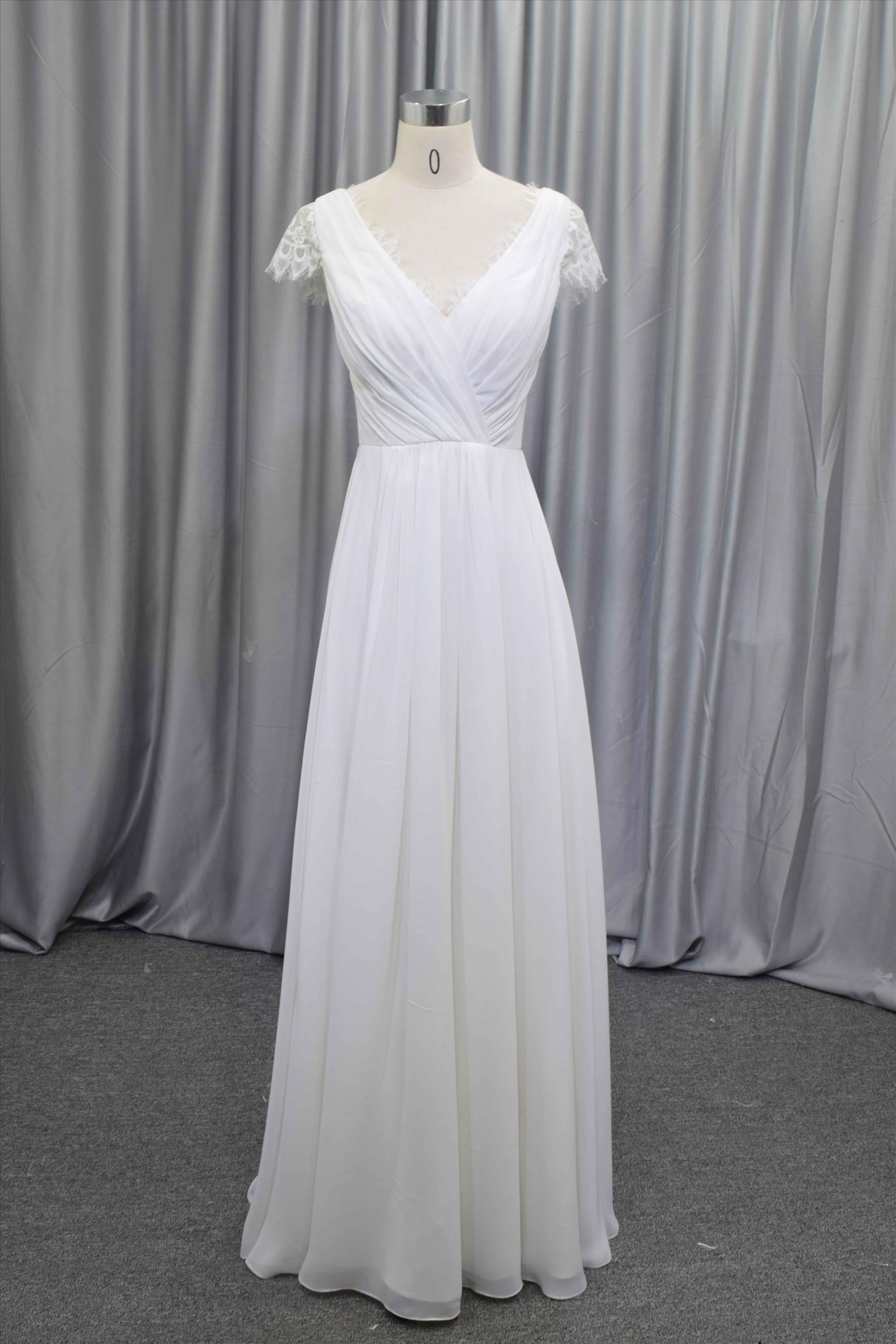 Simple  Elegant chiffon bridal gown with a key hole back