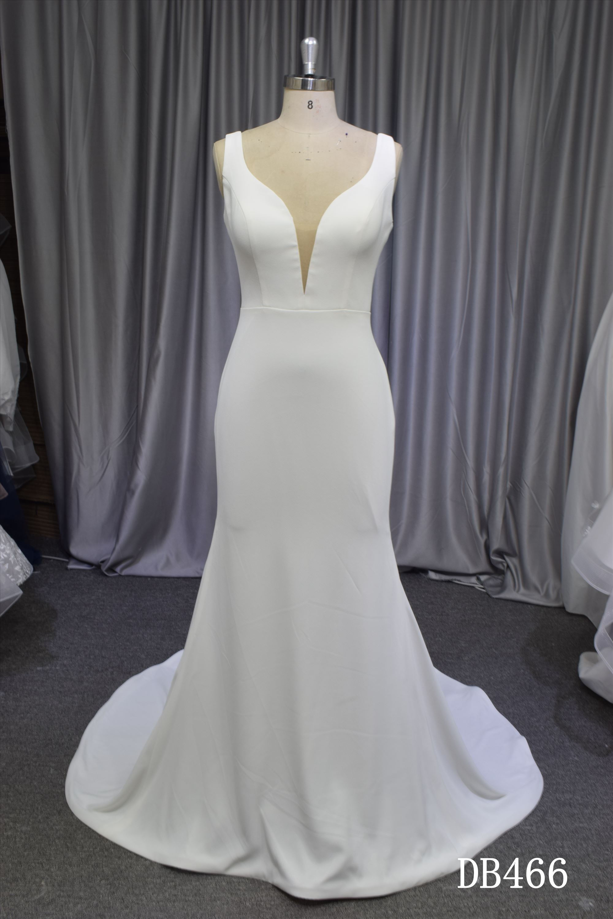 Elegant mermaid bridal dress crepe fabric with low back