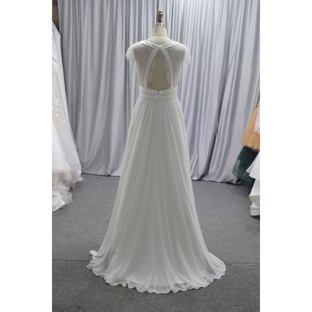 Key hole back chiffon wedding gown custom made wedding gown