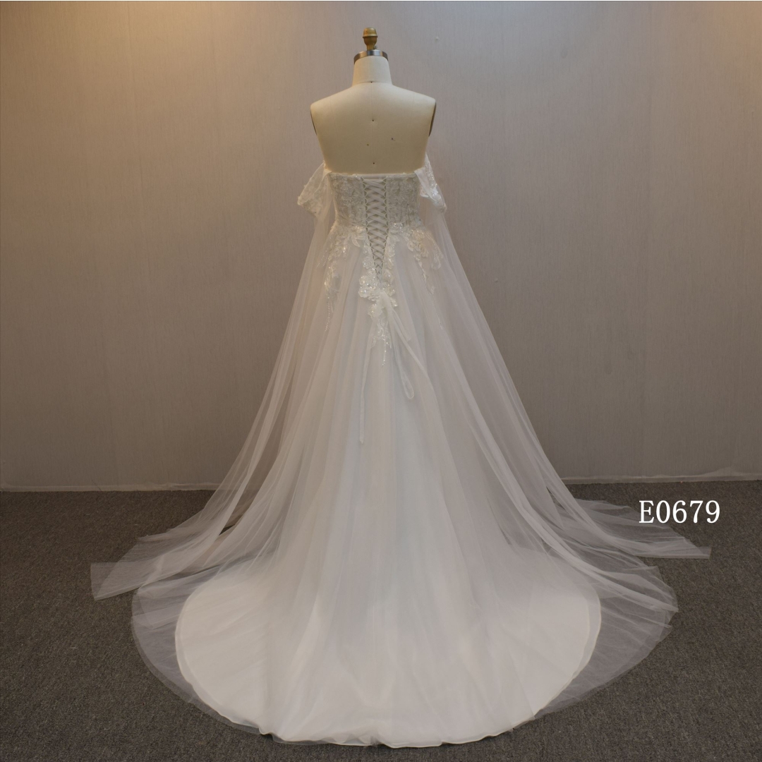 Fashion A Line Customized Backless Wedding Dress