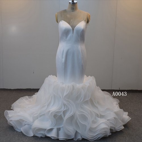 New Fashion Mermaid Bridal Dress Fluffy Fish Pose Wedding Gown Skirt