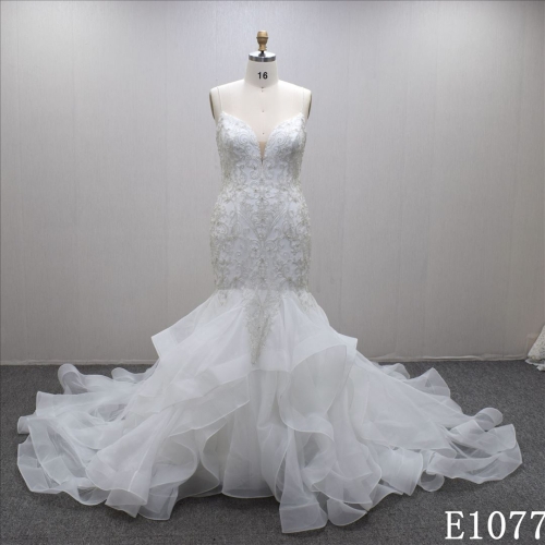 Special design Mermaid bridal dress  deep-v neck   factory made luxury  bridal dress