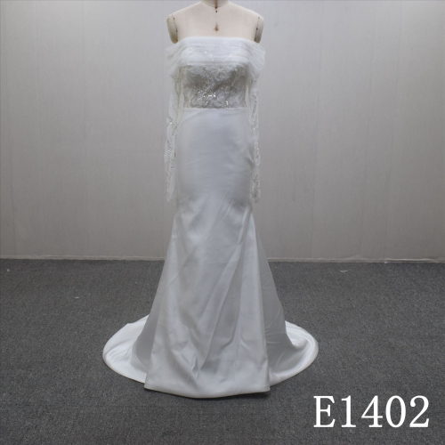 Autumn Slim Long Sleeves Boat Neck Lace Flower Satin Hand Made  Bridal Dress