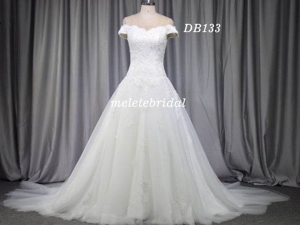Short sleeves lace applique princess style wedding gown