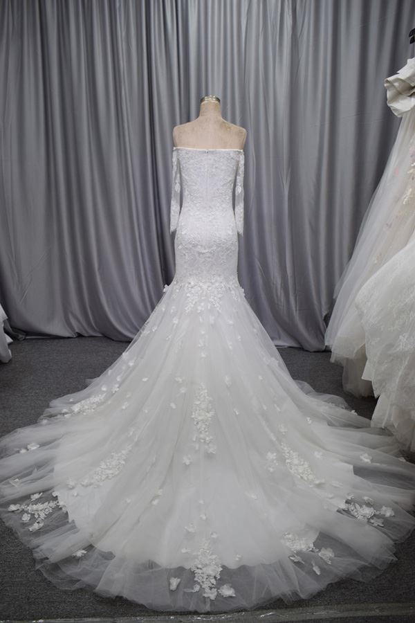 Long sleeve mermaid wedding dress Lace with beading new design bridal gown