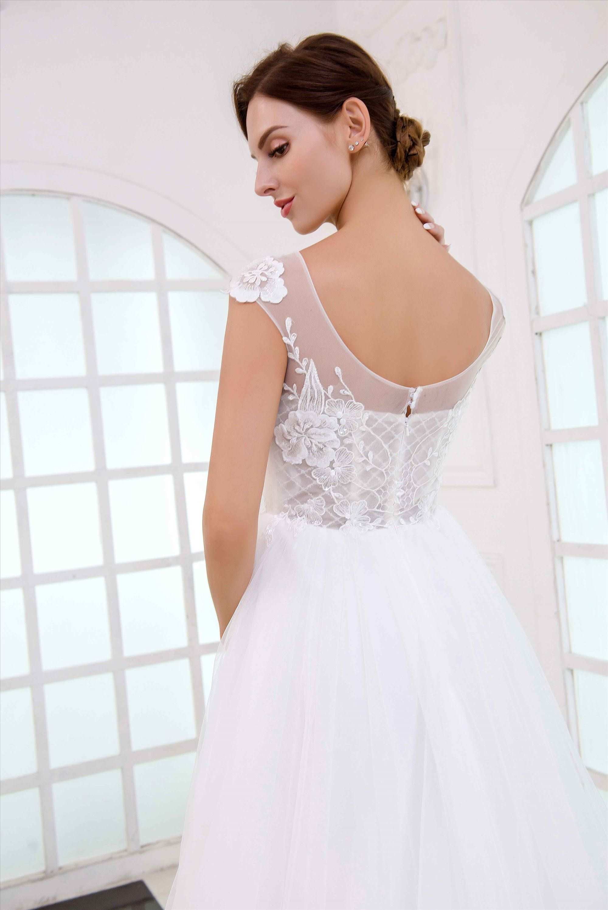 Cap sleeves light design bridal gown beach garden style wedding dress