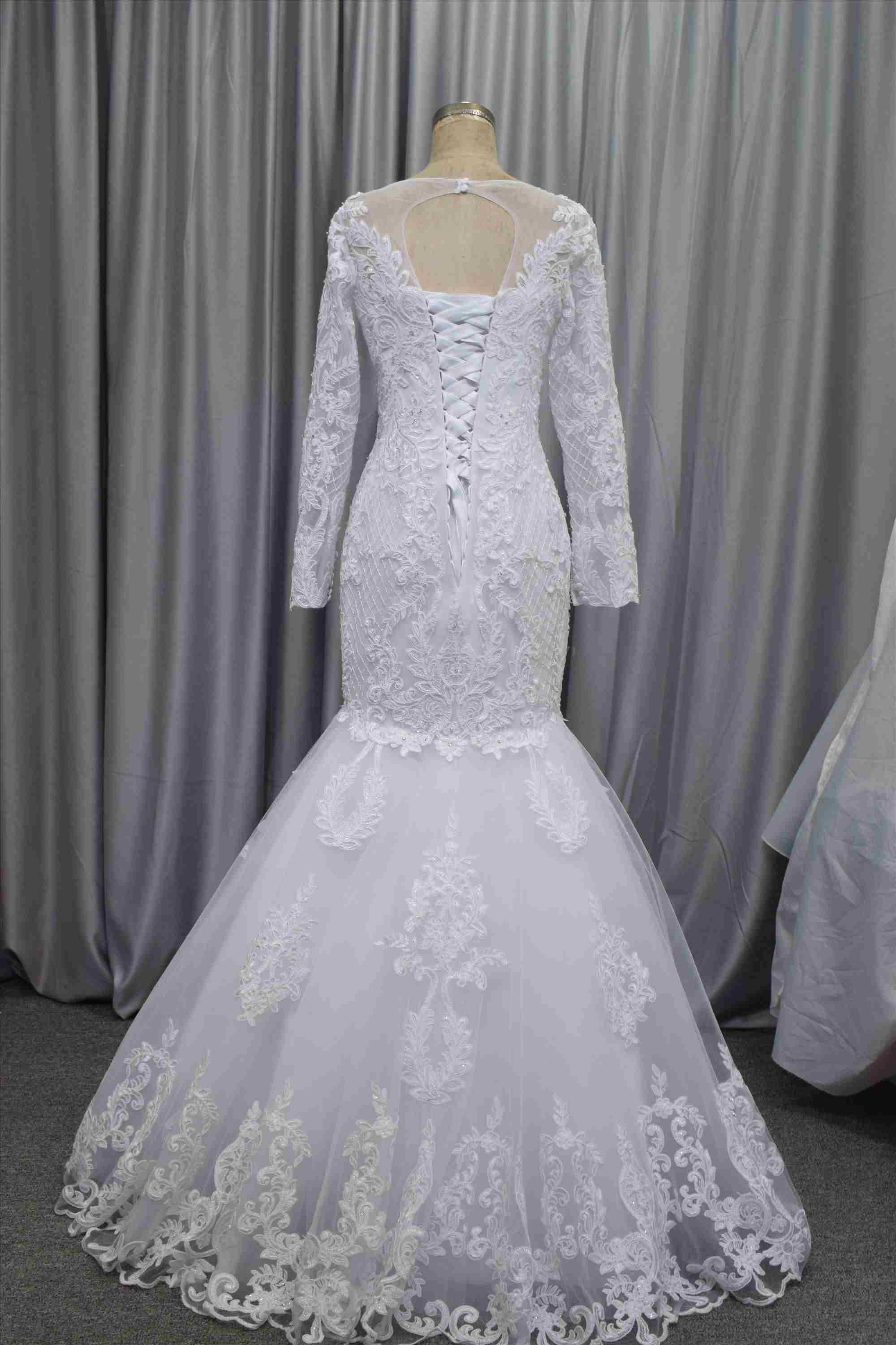 Long sleeves mermaid bridal gown lace with beading wedding dress with a detachable train