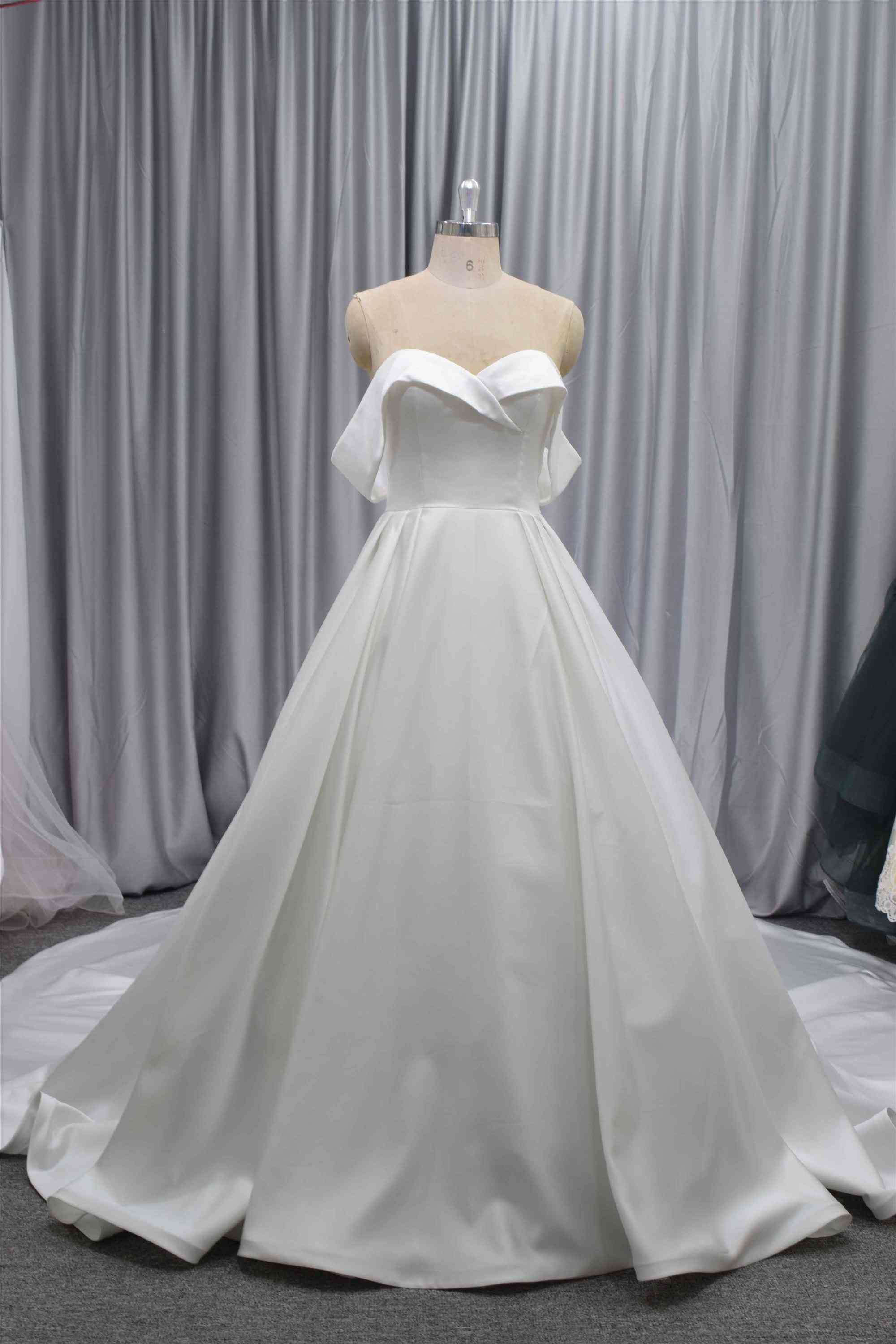 2019 new desing made in China hot wedding bridal gown elegant princess design nice wedding dress