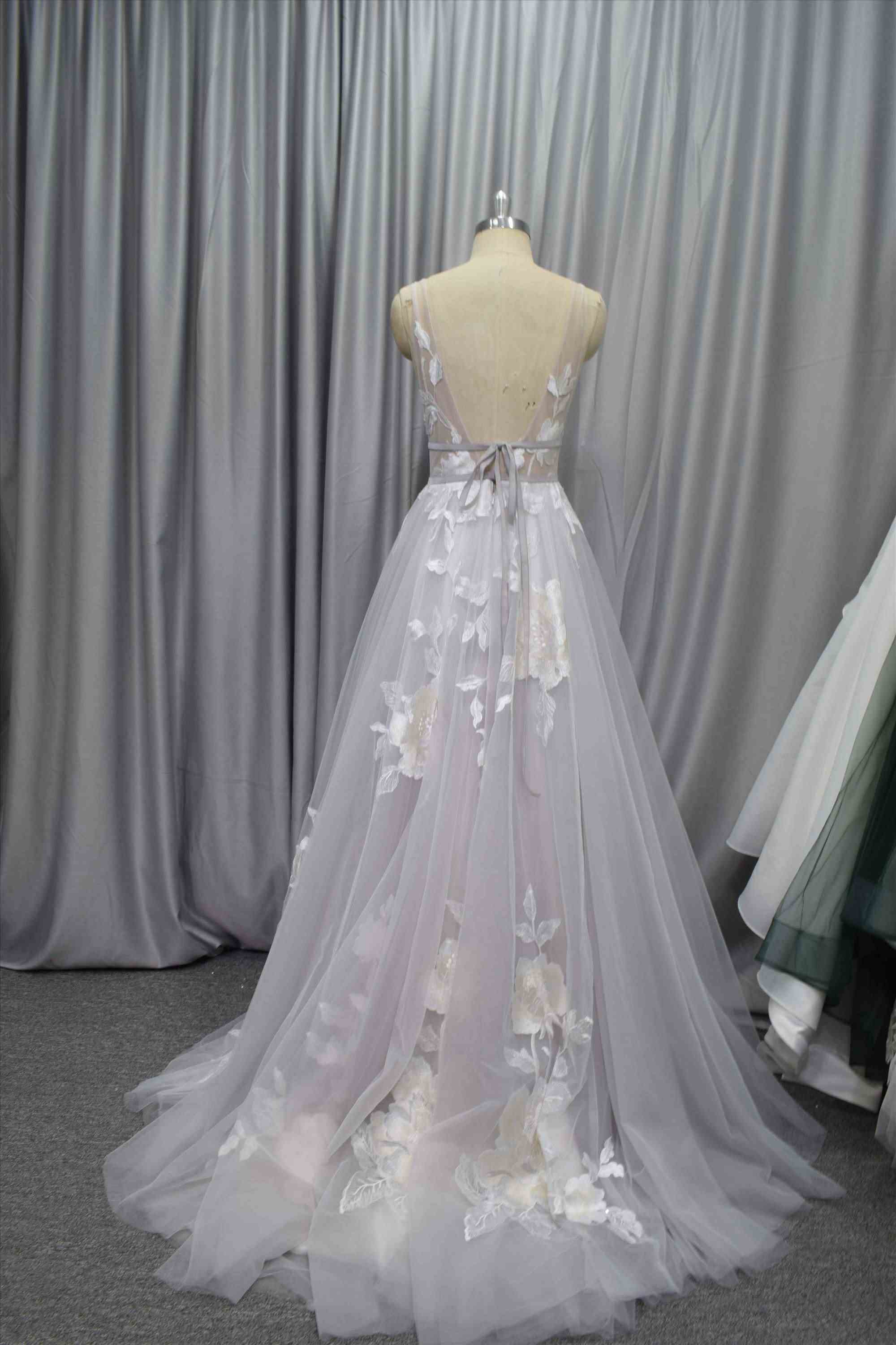 New design V neckline low back sexy boho wedding dress