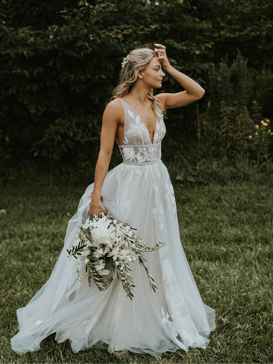 New design V neckline low back sexy boho wedding dress