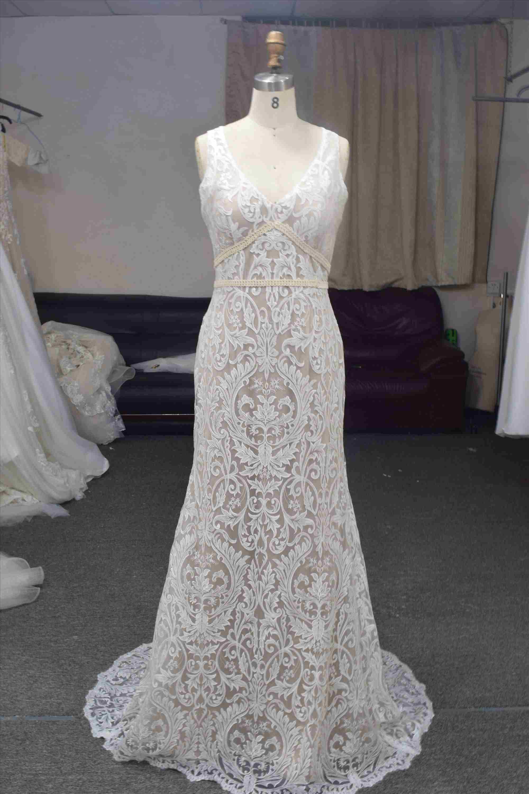 Skin color new arrival mermaid bridal gown with key hole back