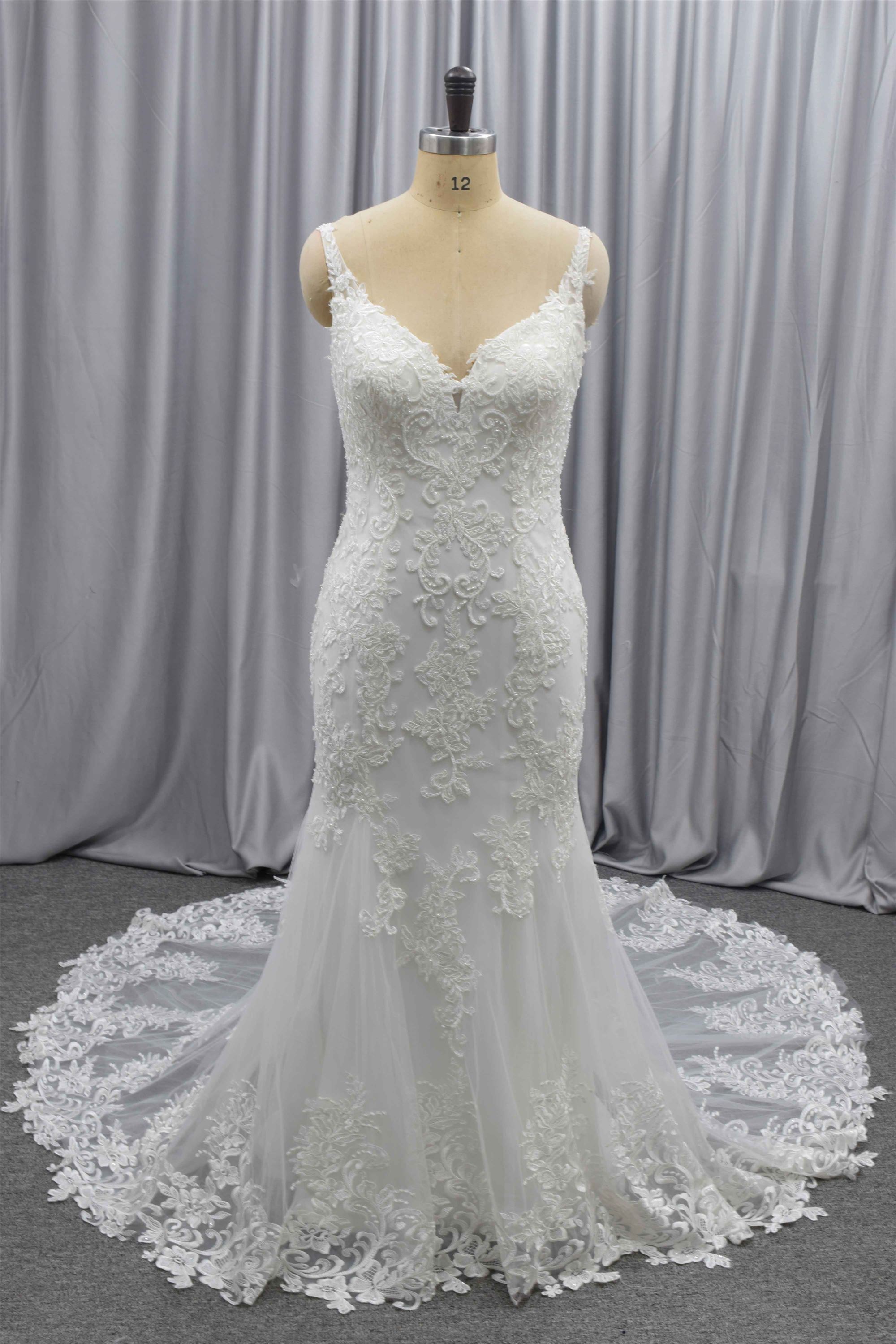 Sweetheart neckline low back classical wedding dress