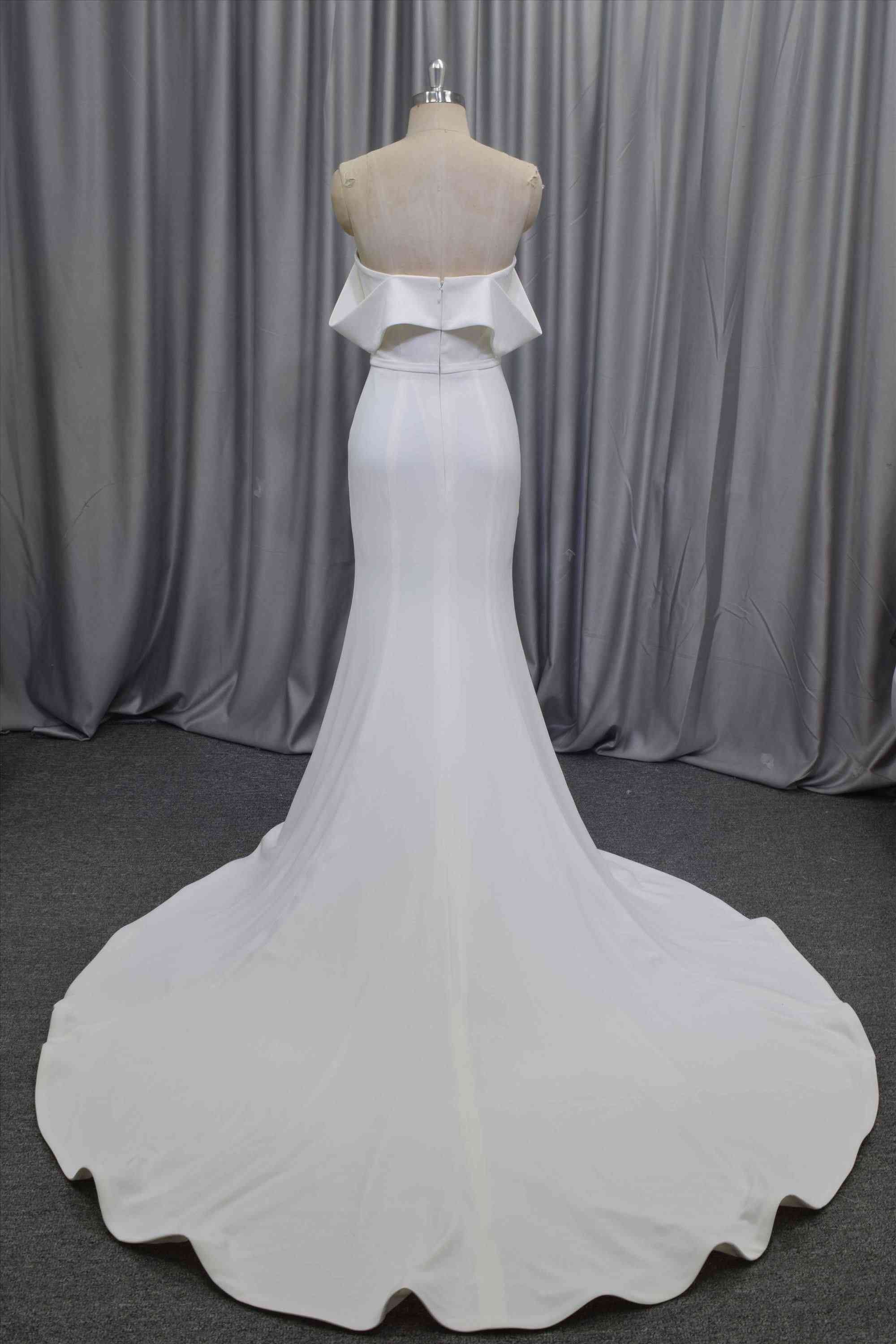 Vintage elegant mermaid bridal dress offer shoulder wedding gown