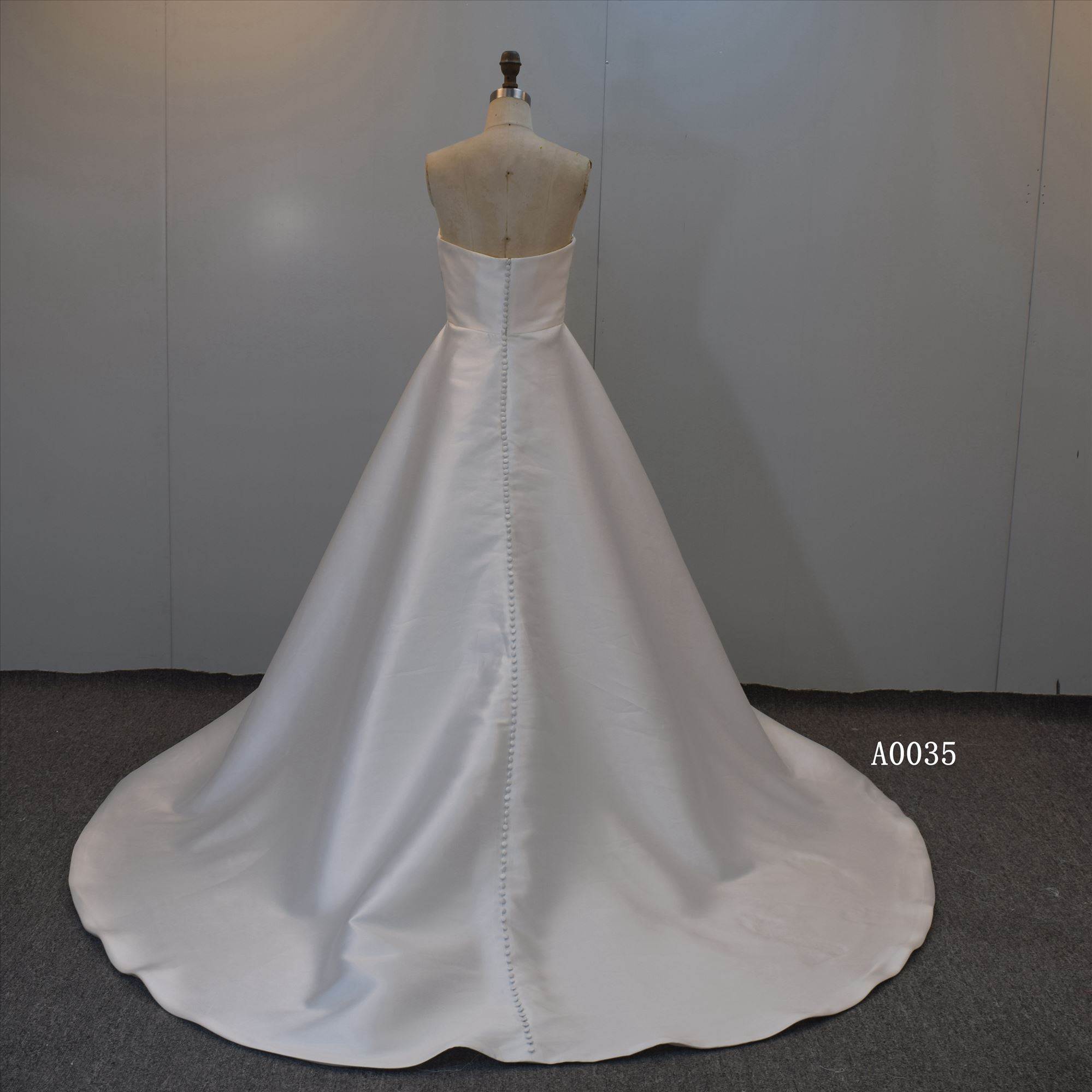 3D satin  Bridal Gown Ball Gown Wedding Dress For Women