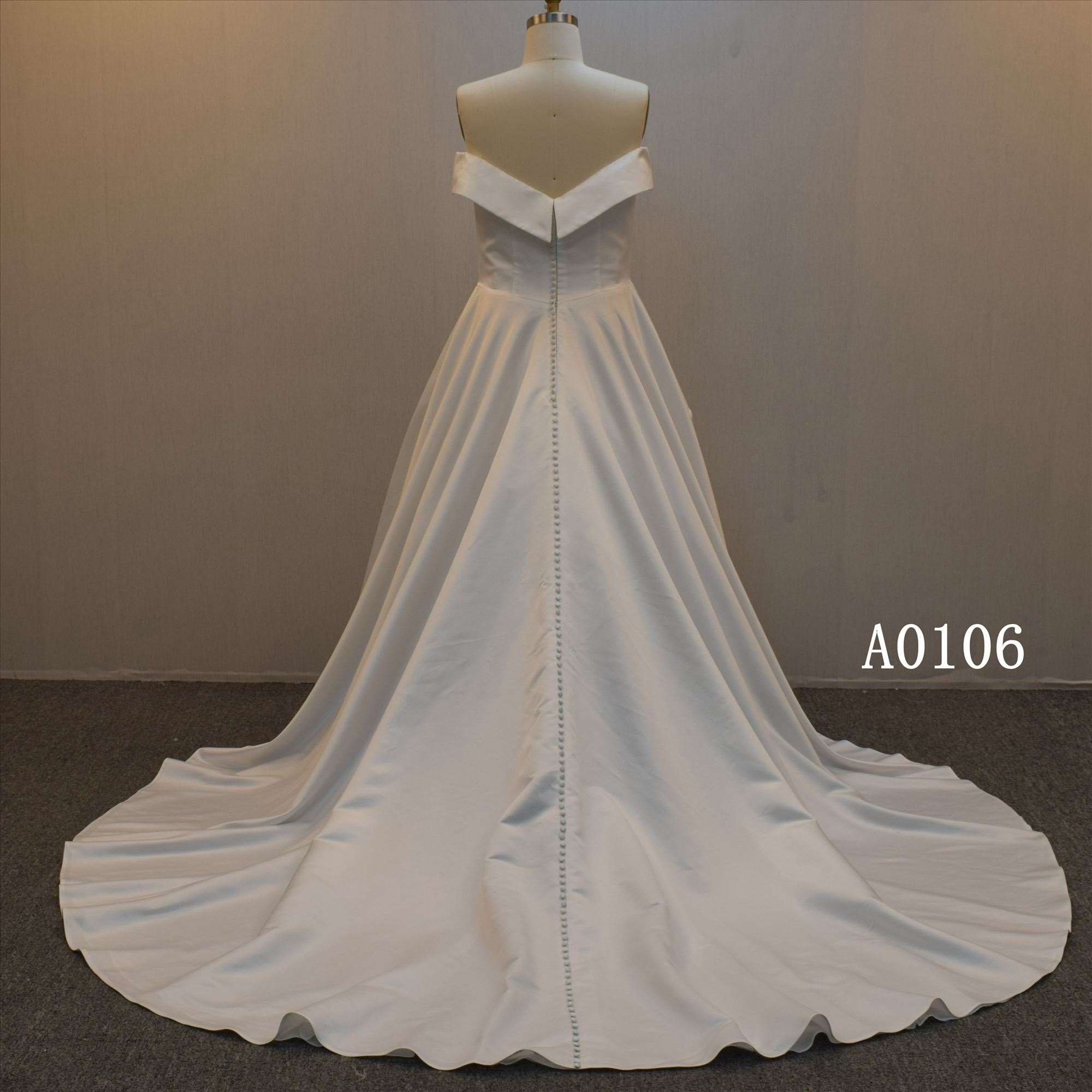 Beaded Belt Bridal Dress Satin Sweetheart Neckline Wedding Dress