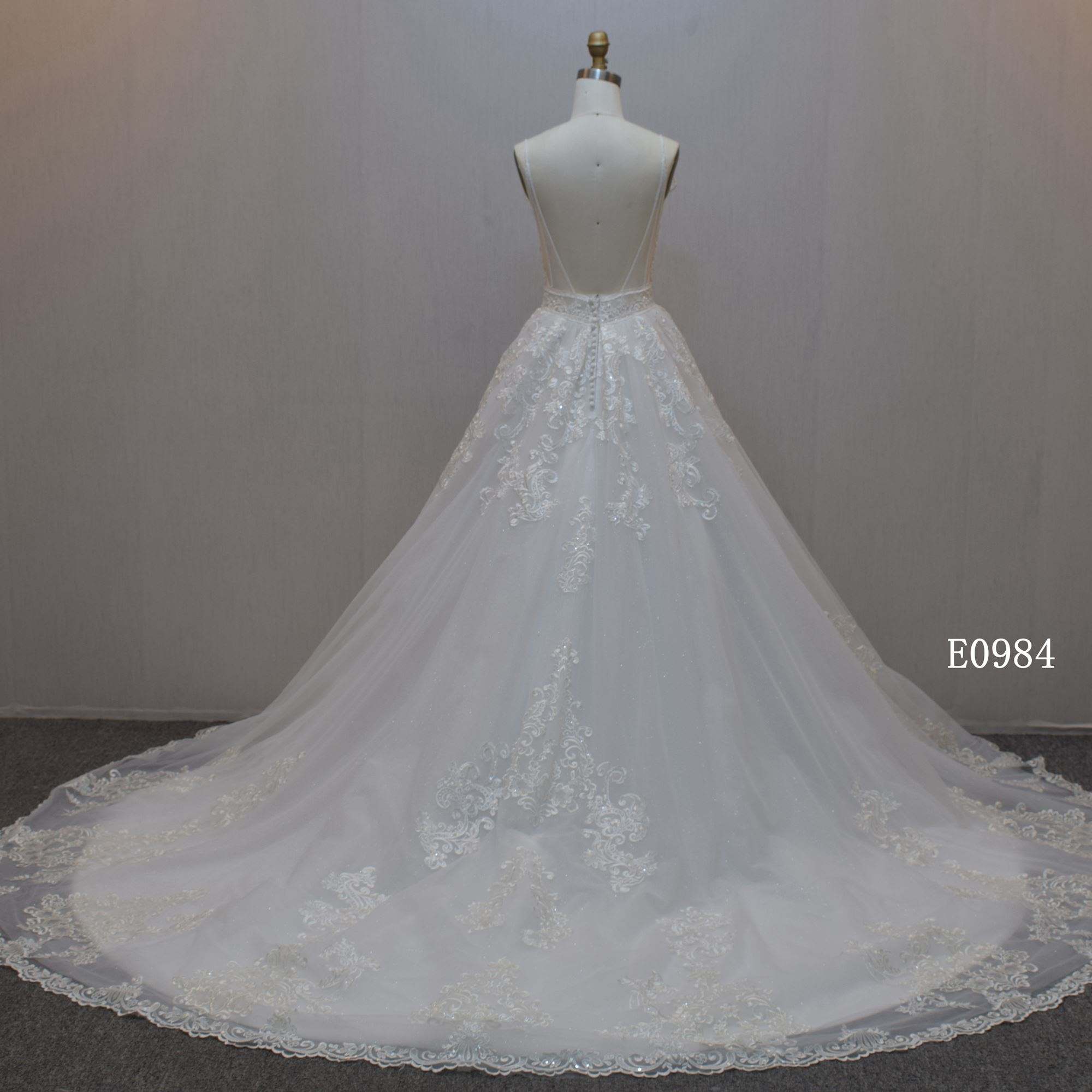 New design A-line bridal dress guangzhou factory made elegant Lace bridal dress