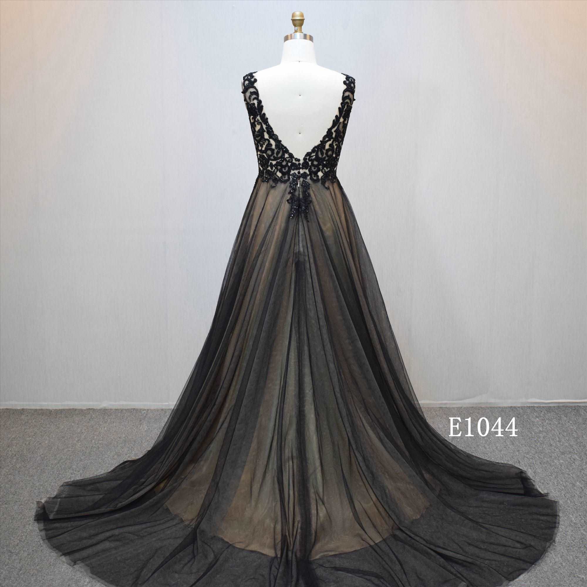 Lastest design A-line bridal dress guangzhou factory made elegant Black Lace bridal dress
