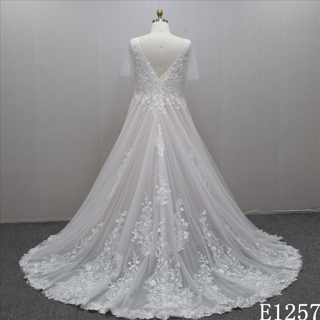 Factory sell  lovely A-line V-neck  light blush flower lace  bridal  dress