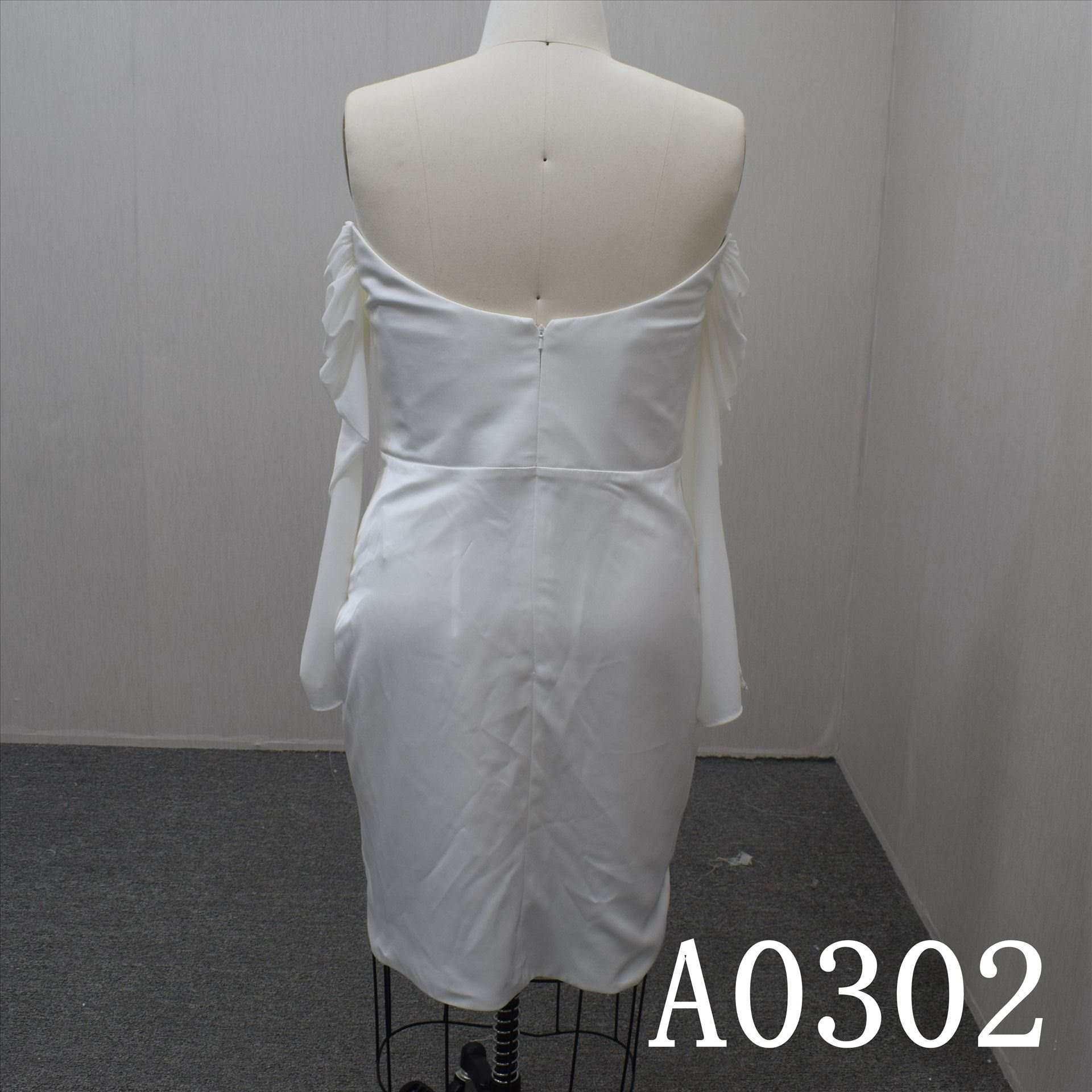 Autumn New Design Simple Boat Neck  Backless Satin Hand Made Wedding Dress