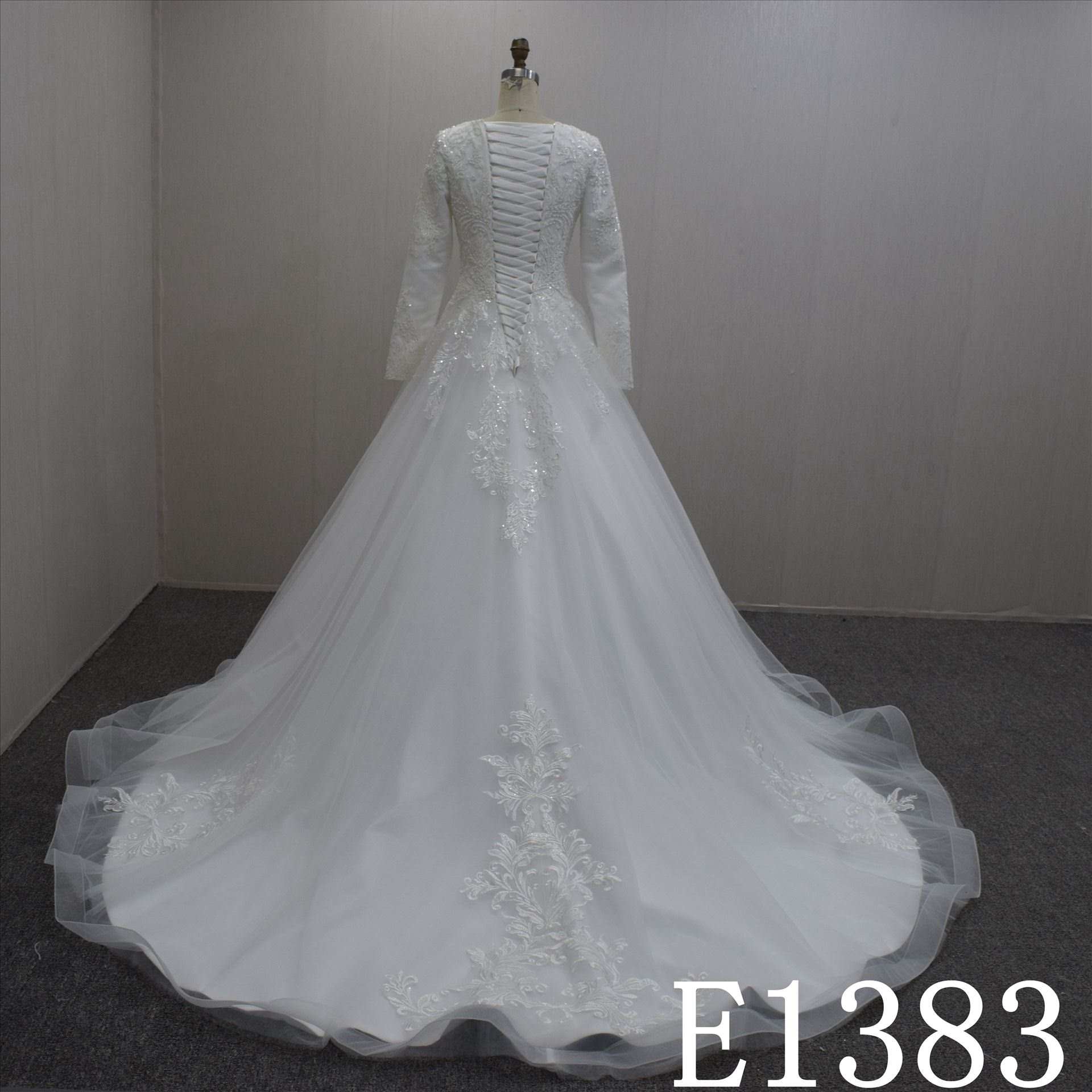 Exquisite Long Sleeves A-line Lace Flower Hand Made  Bridal Dress For Women