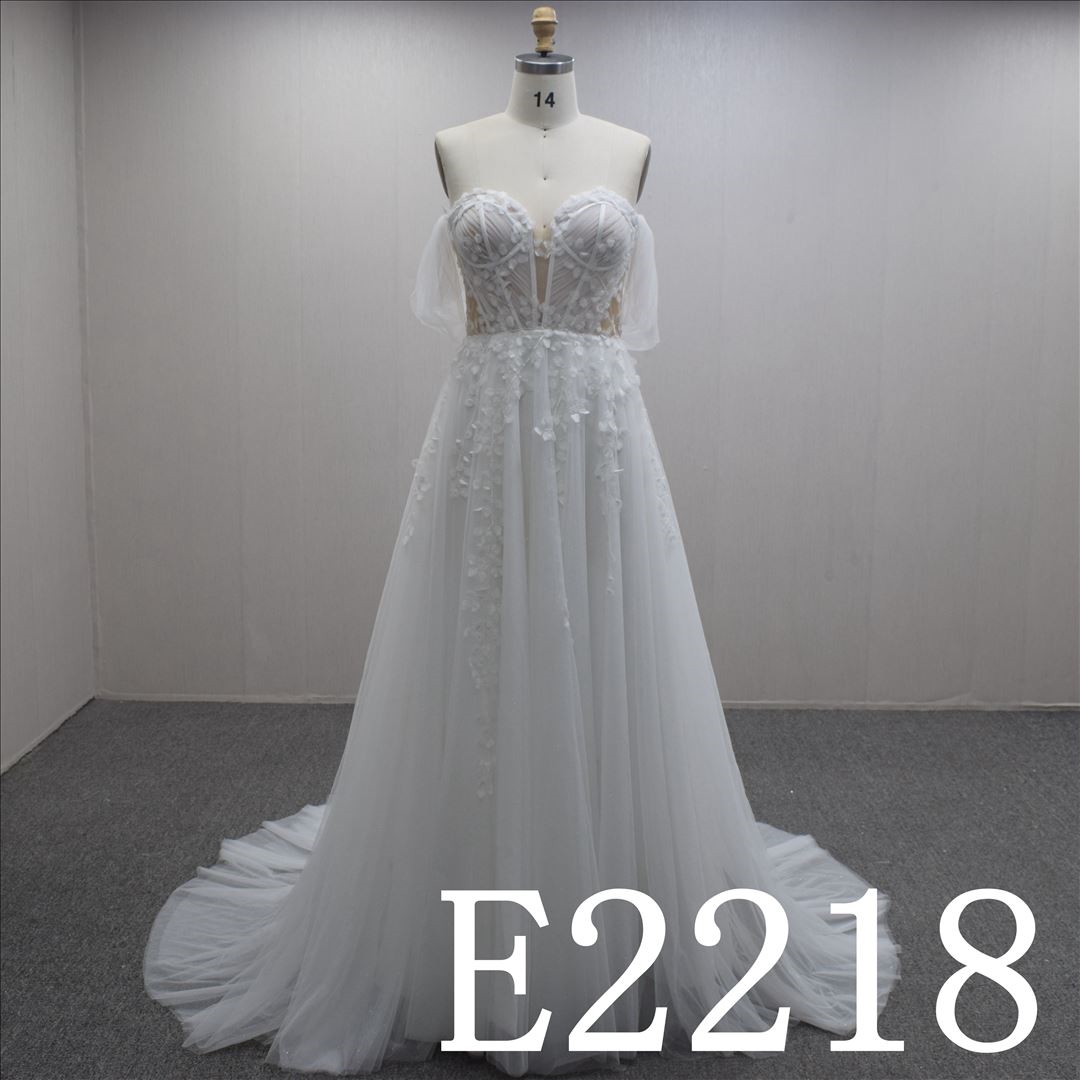 Sexy Off Shoulder Lace Flower Ball Gown Tulle Hand Made Bridal Dress