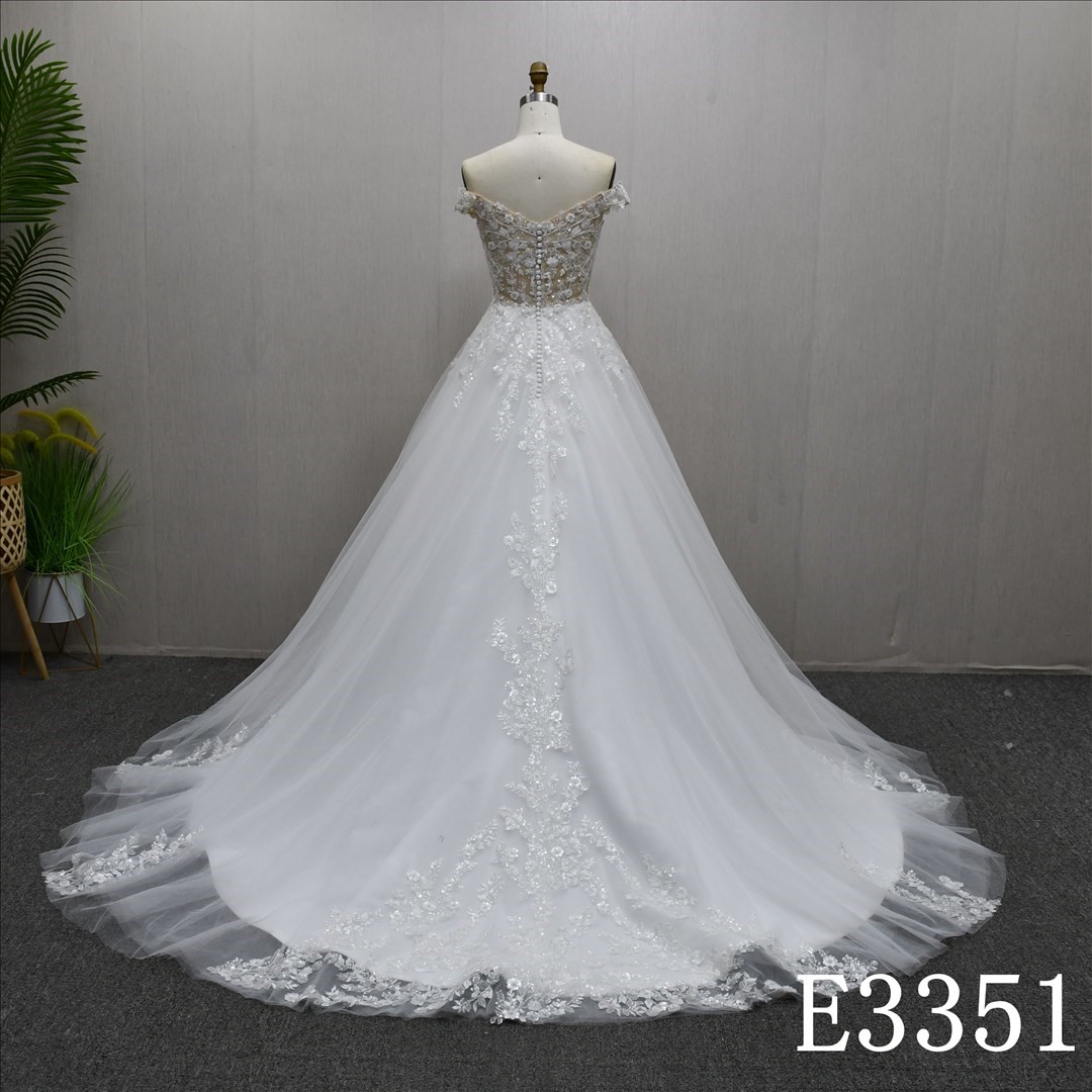 Shiny Beaded Sequins Applique Lace Fashion A-line High Quality Wedding Dress