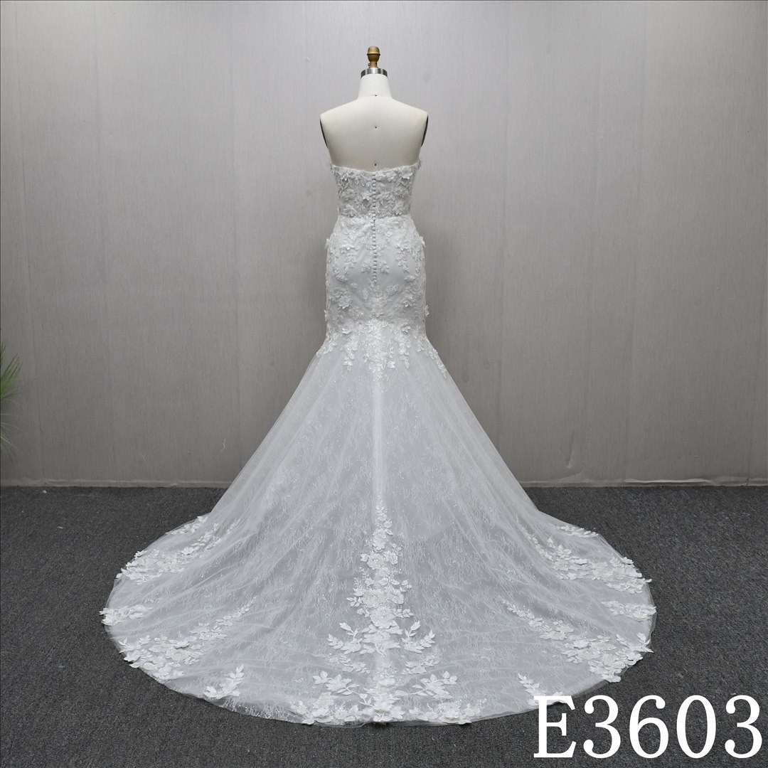 Fashion Sweetheart Neckline High Waist 3D Flowers Beaded Long Train Bridal Dress