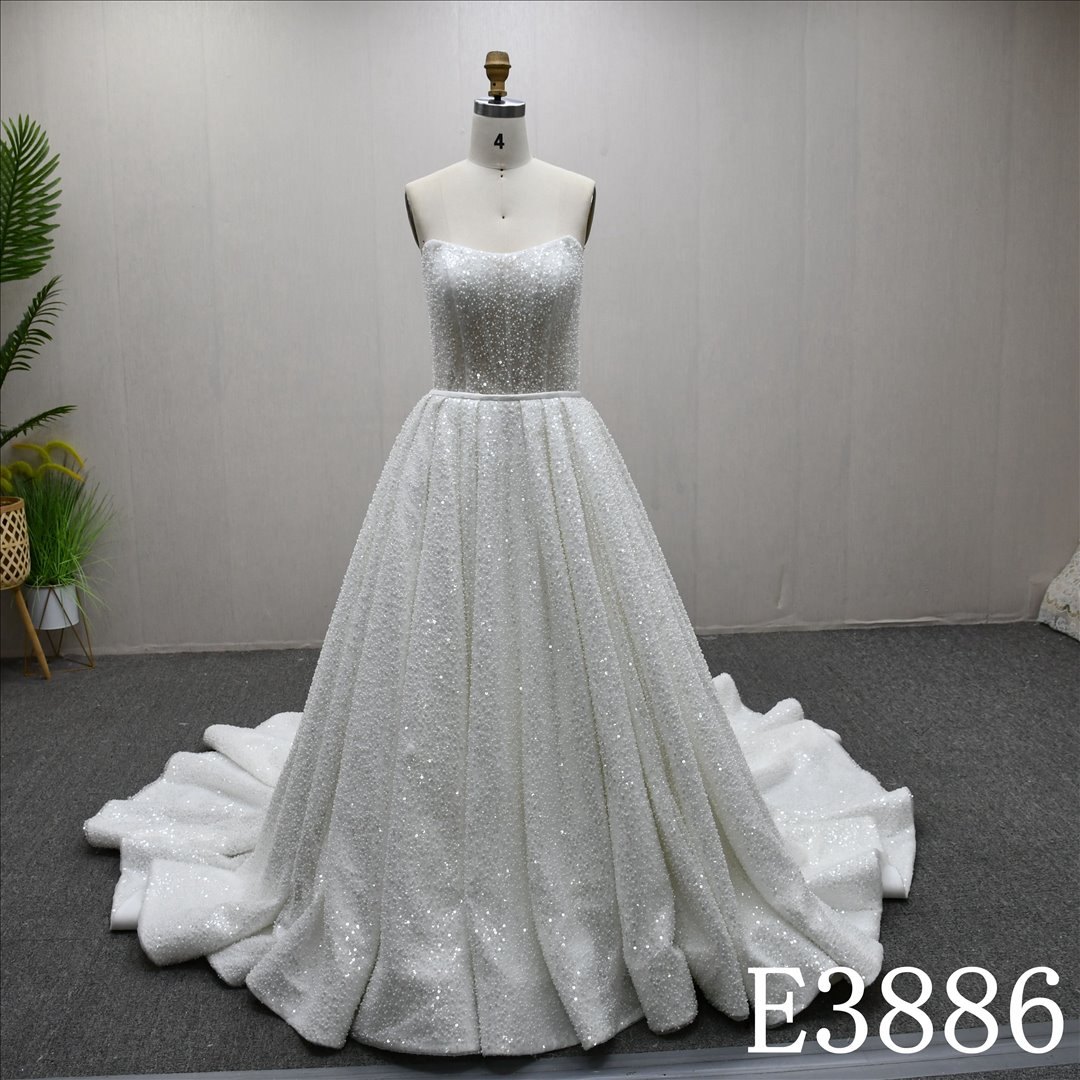 New detachable train V-neck elegant A-line popular wedding dress