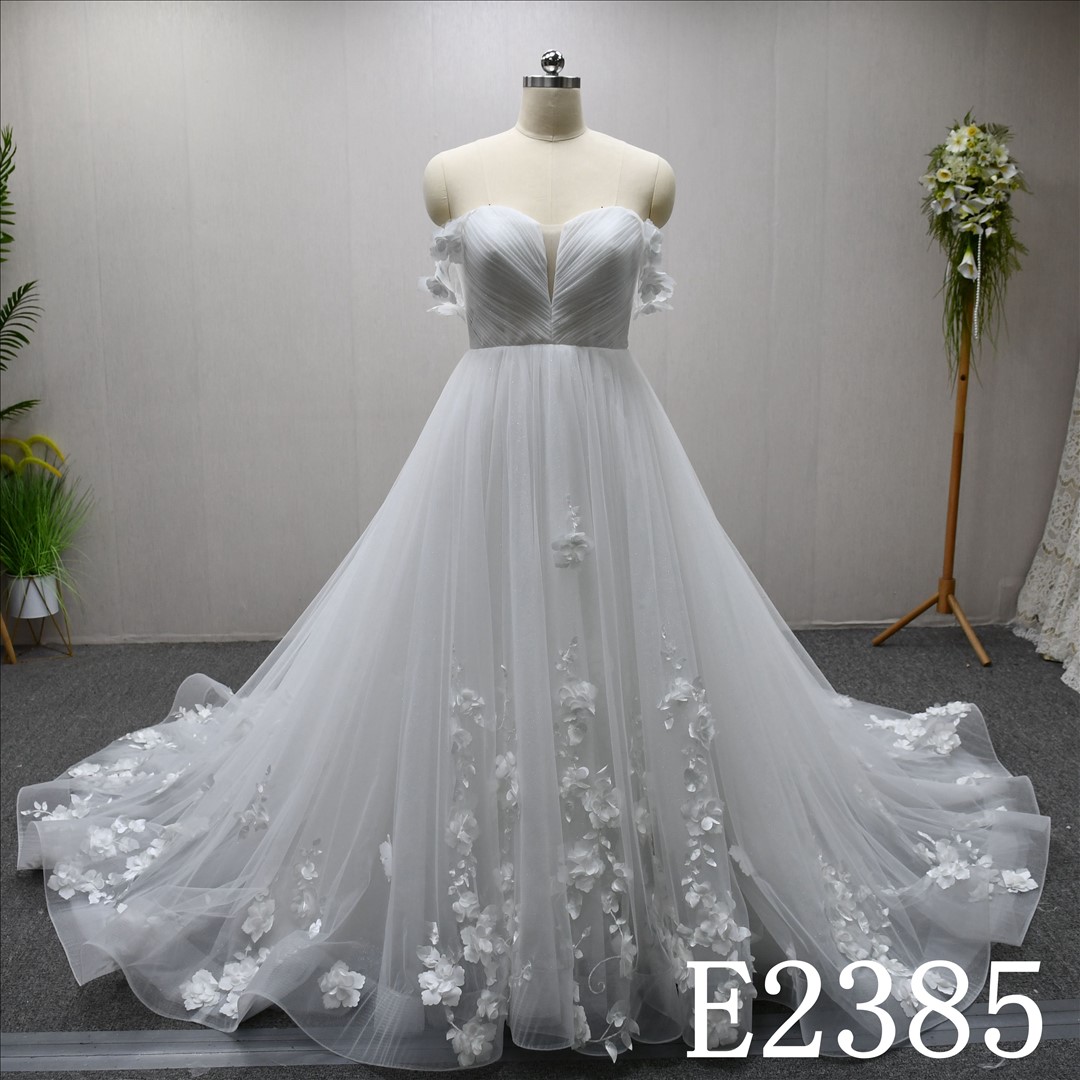 2025 New Sweetheart Neckline A-line Off-Sleeve Lace Floral Wedding Dress