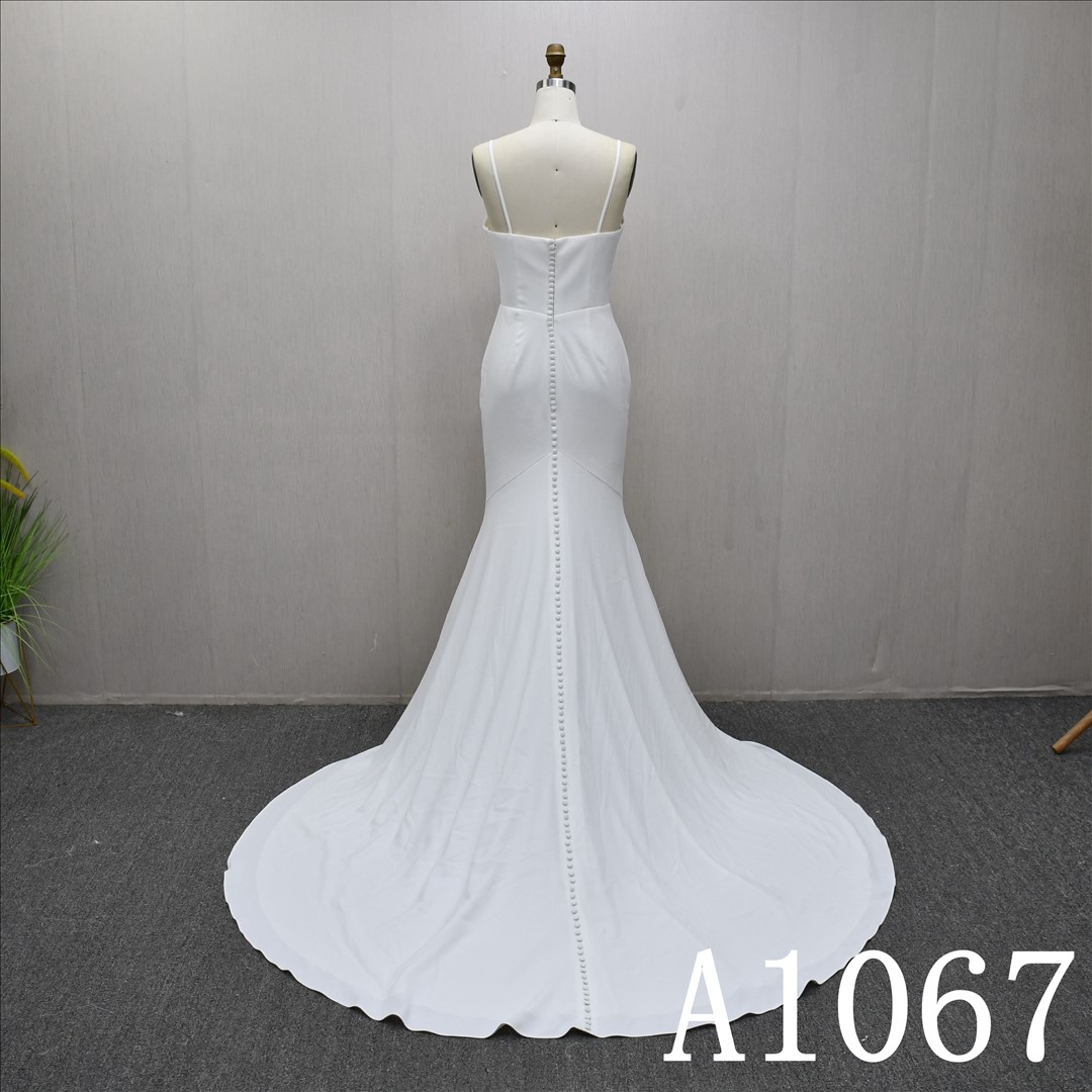 This Stain Mermaid V Neckline dress features a simple design with Lace flower