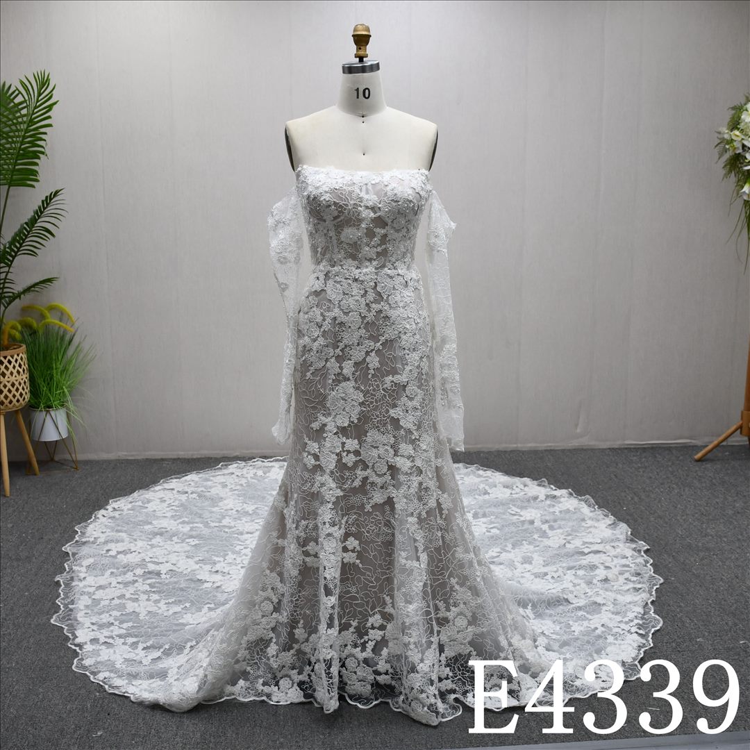 This Stain Mermaid  Boat Neckline dress features a simple design with Lace flower