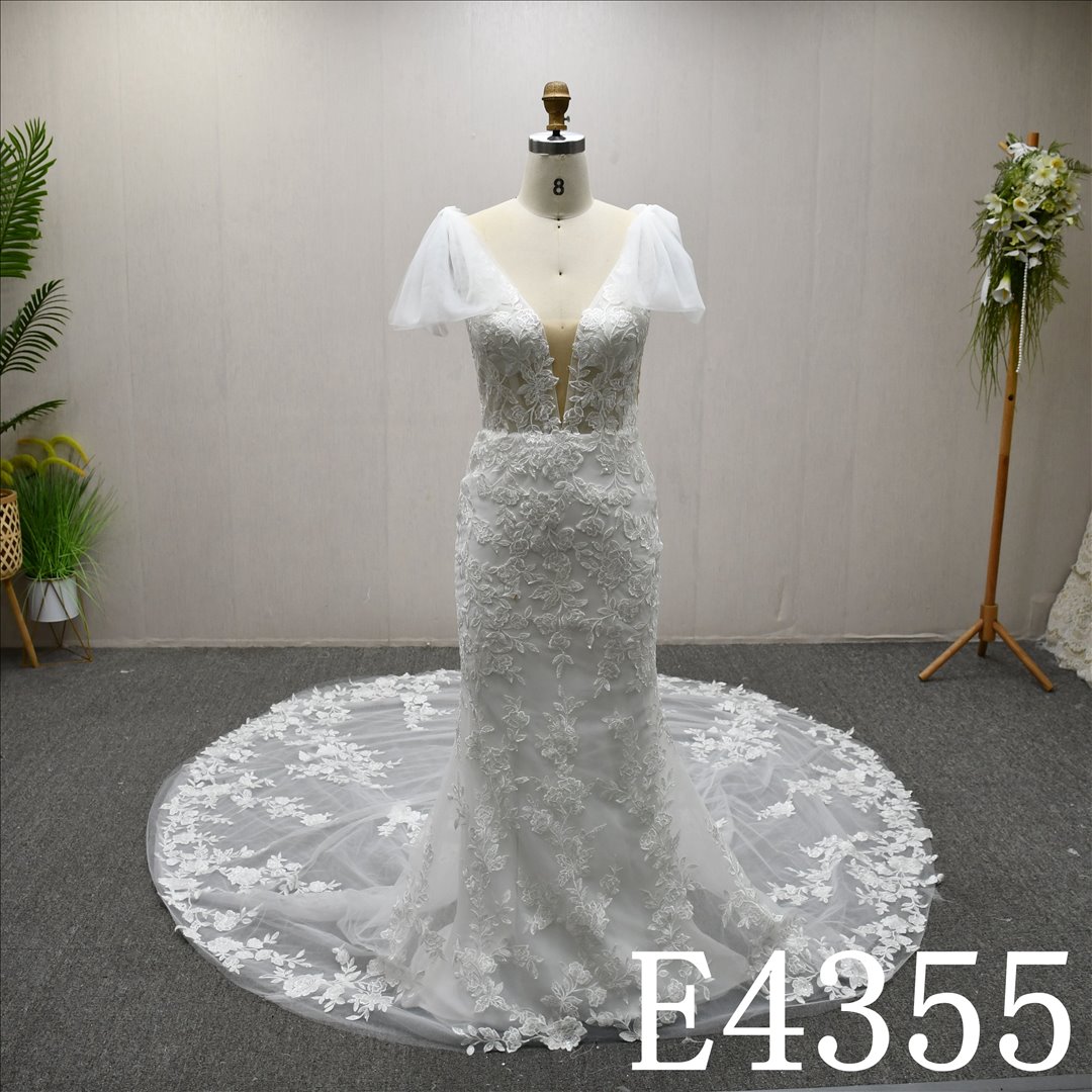 This Chiffon Mermaid V Neckline dress features a simple design with Lace flower