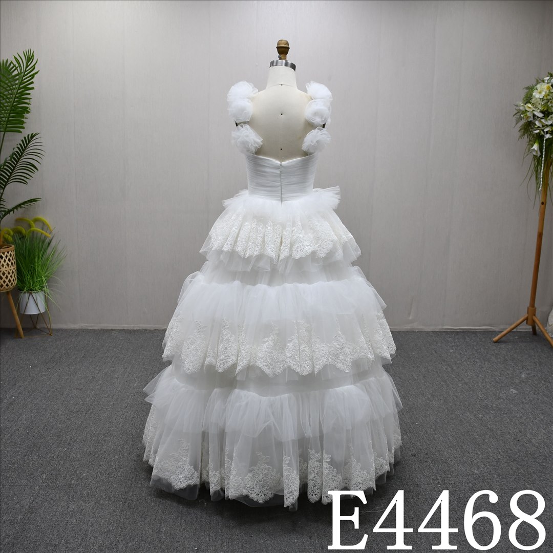 This Tulle Aline Sweetheart dress features a simple design with Lace Flower