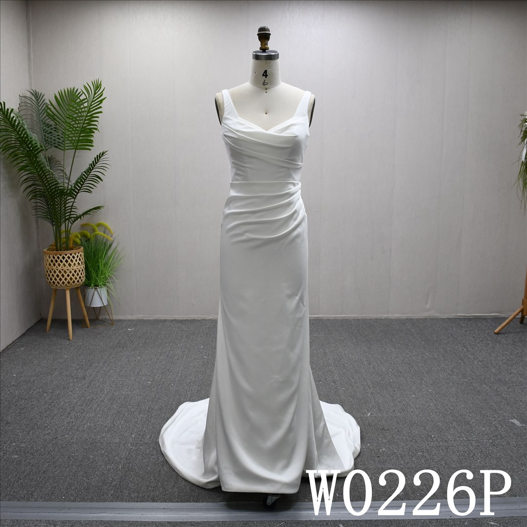 This Satin Mermaid Sweetheart dress features a simple design with Lace Flower