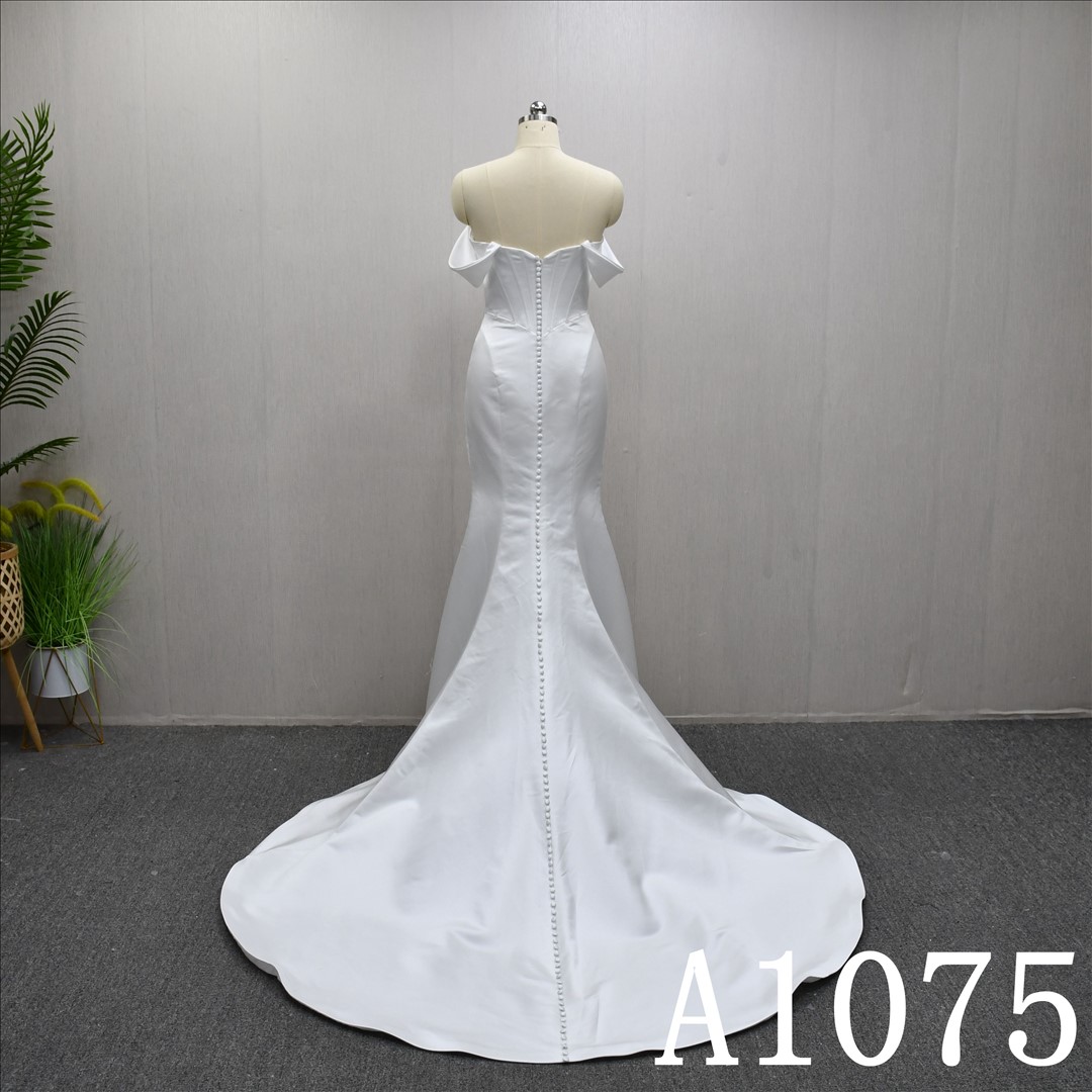Mermaid Sweetheart dress features a simple design With Off Shoulder
