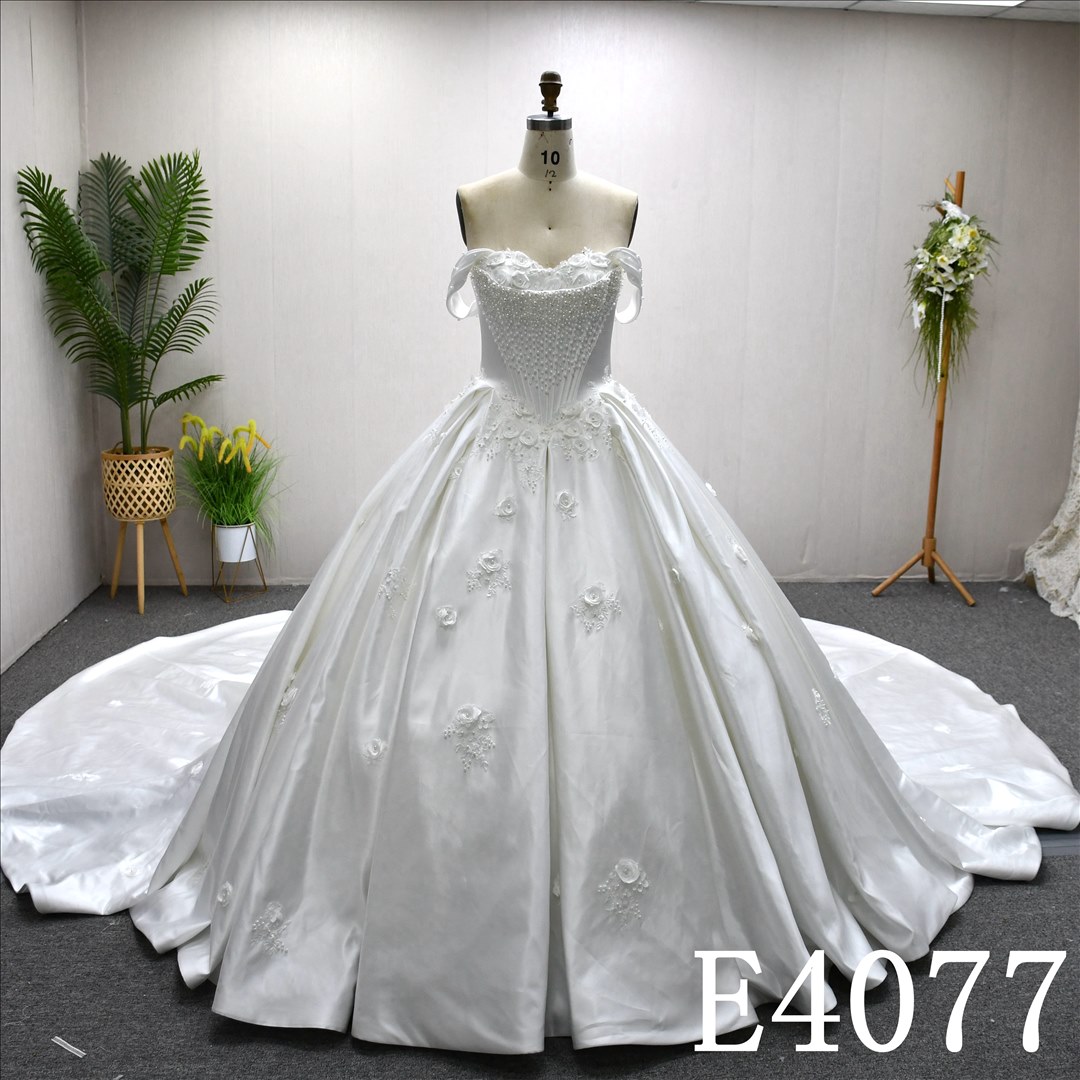 Guangzhou Bridal Dress Factory Ball gown Sweetheart dress features  simple  Beading