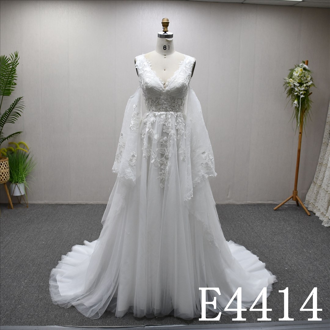 Guangzhou Bridal Dress Factory Aline V-neckline dress features  simple  Lace