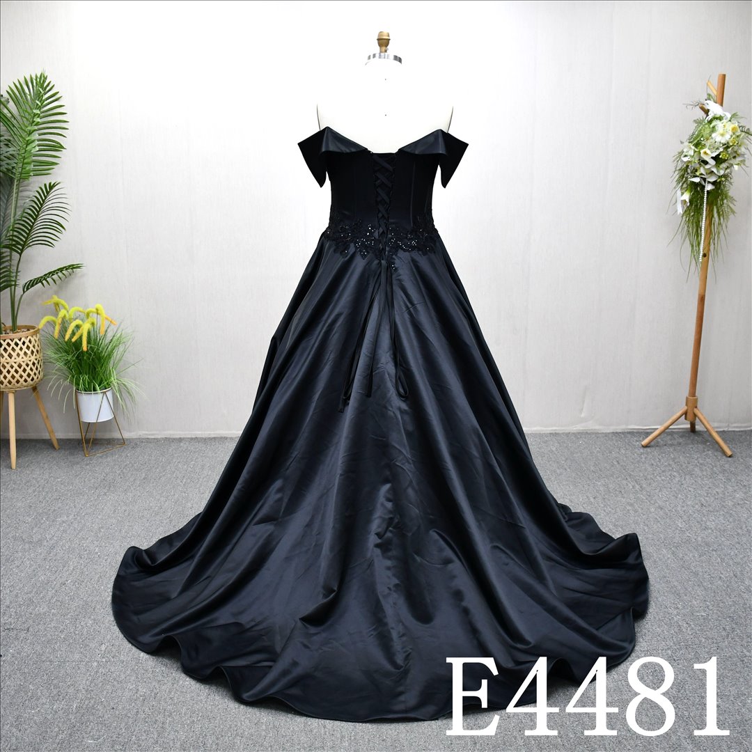 Bridal Dress Factory Satin Sweetheart A-line dress features With  simple Design Black