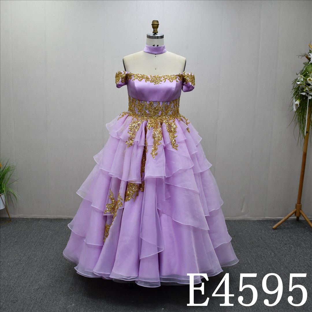 Bridal Dress Factory Stock Aline Boat Neck dress features With Design Detachable