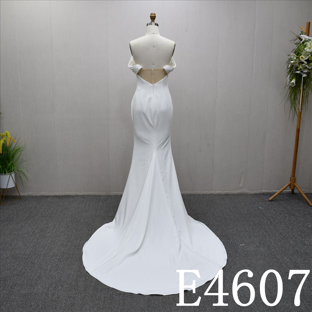 Bridal Dress Factory Stock Mermaid Sweetheart Simple dress features With  Lace Flower