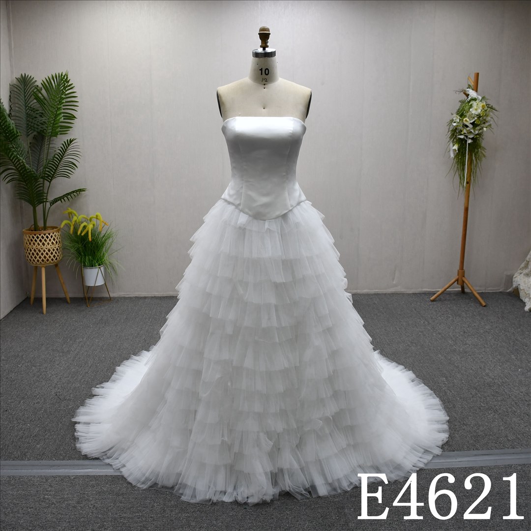 Bridal Dress Factory Stock Aline Boat Neck Simple dress features With  Lace Flower
