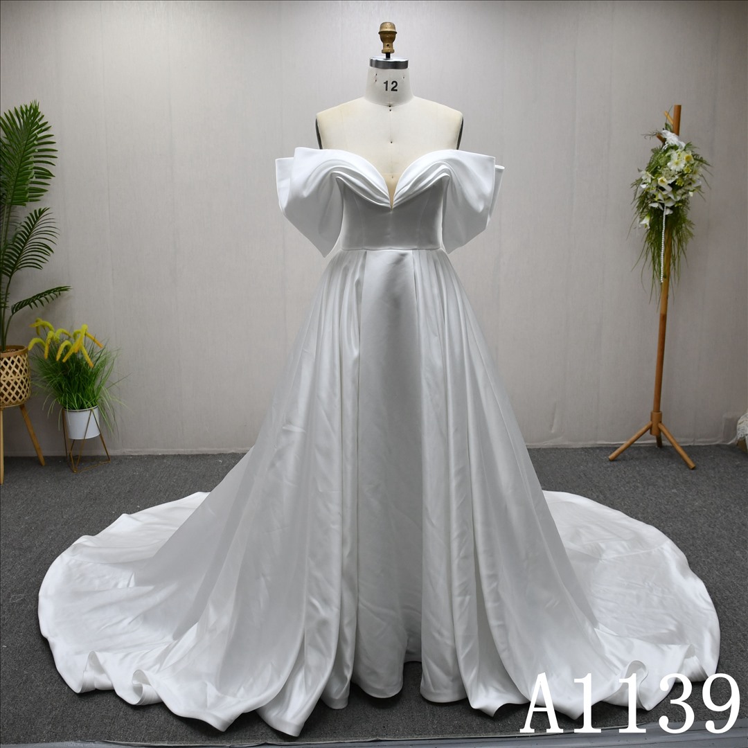 China Bridal Dress Factory  Aline Sweetheart Simple dress features