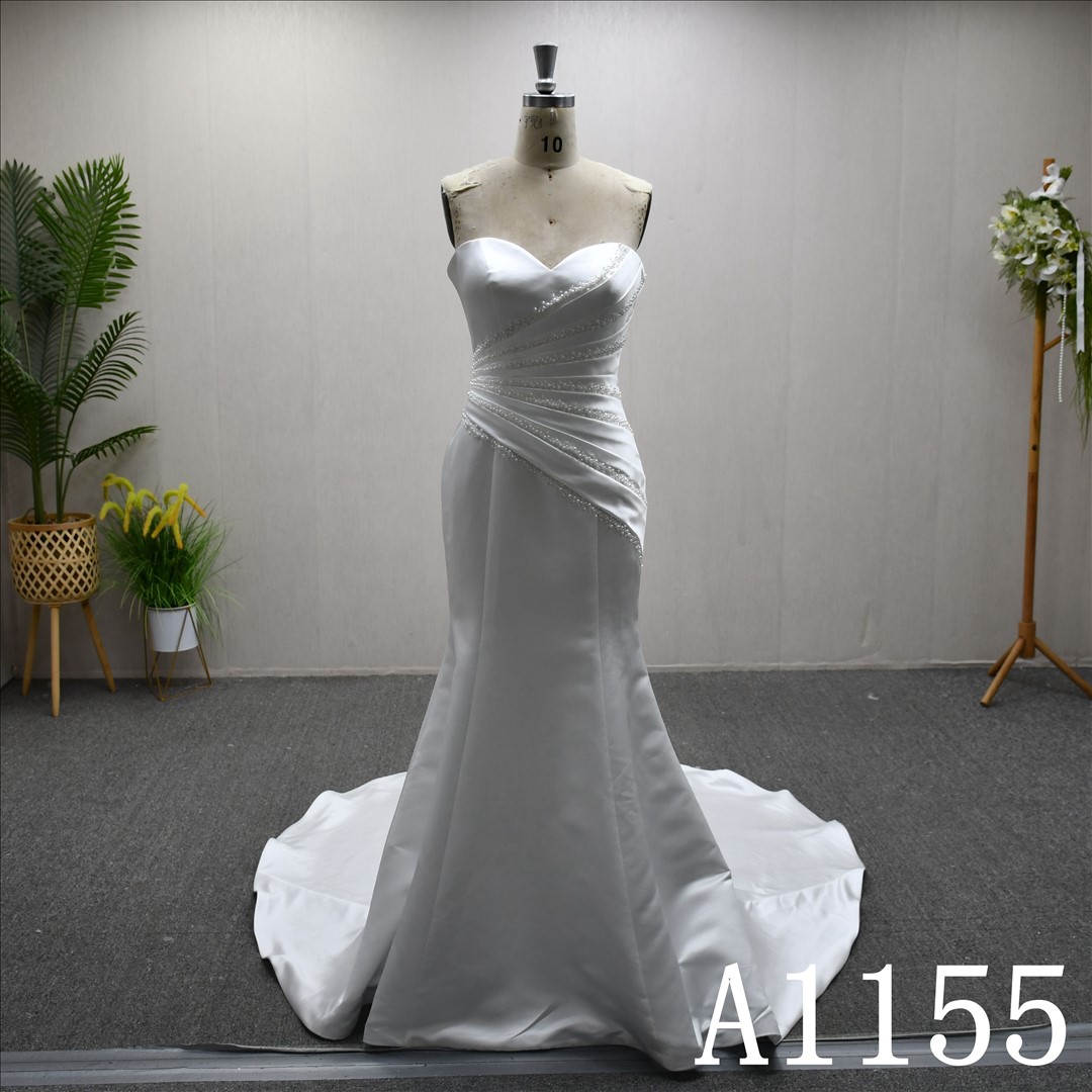 China Bridal Dress Factory  Mermaid Sweetheart neckline  Simple dress features Beading