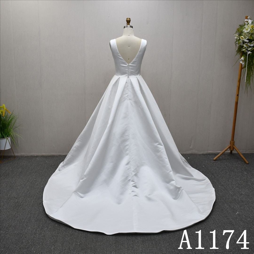 China Bridal Dress Factory  A-lined Straight  neckline  Simple dress features