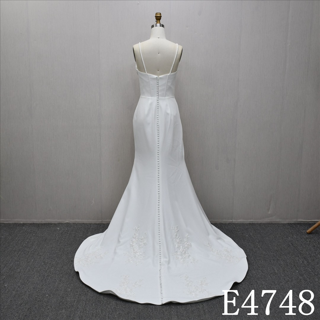 China Bridal Dress Factory  A-lined  Sweetheart neckline Simple dress features