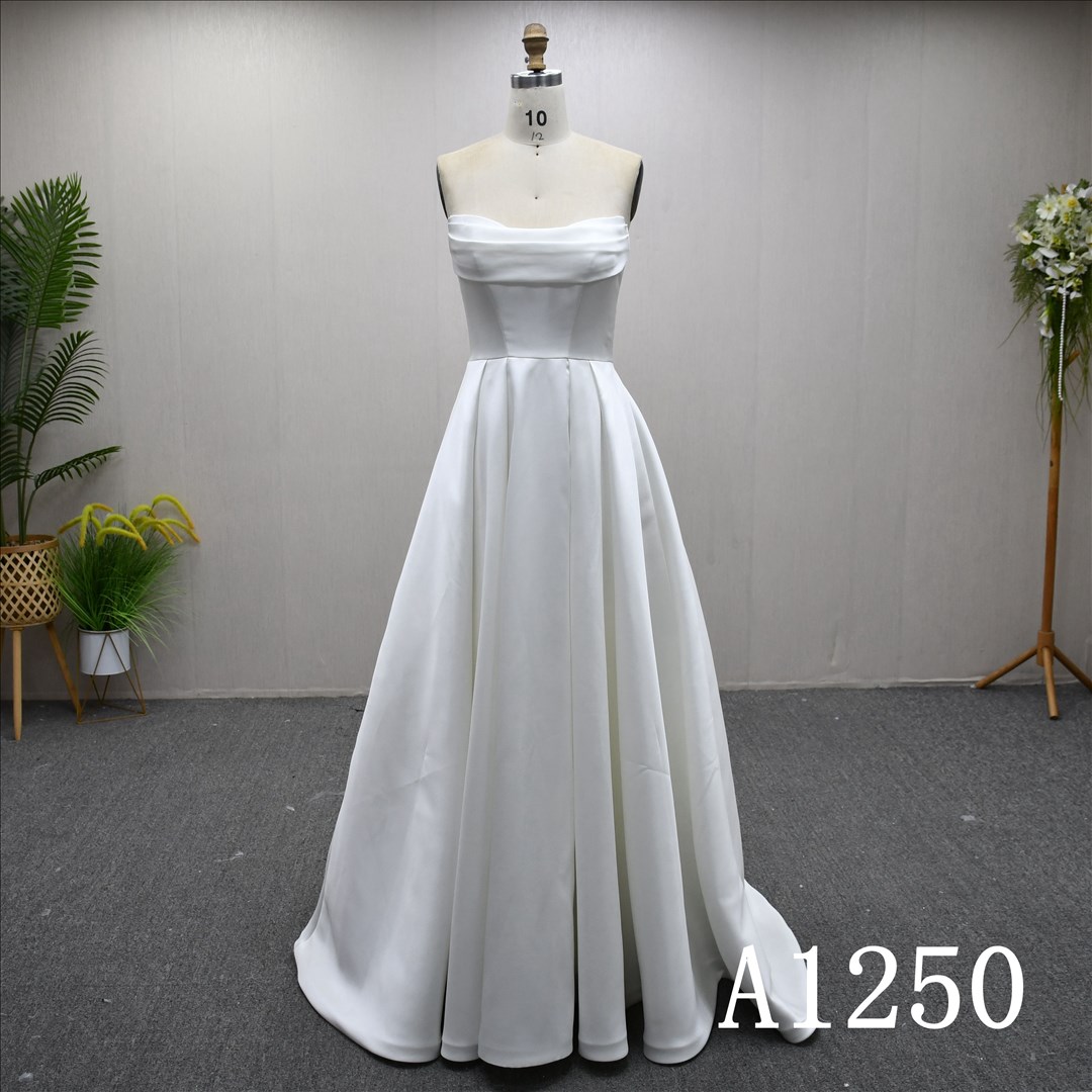 Guangzhou Bridal Gown Factory Fashionable Design Satin Bridal Dress A Line Women Dress