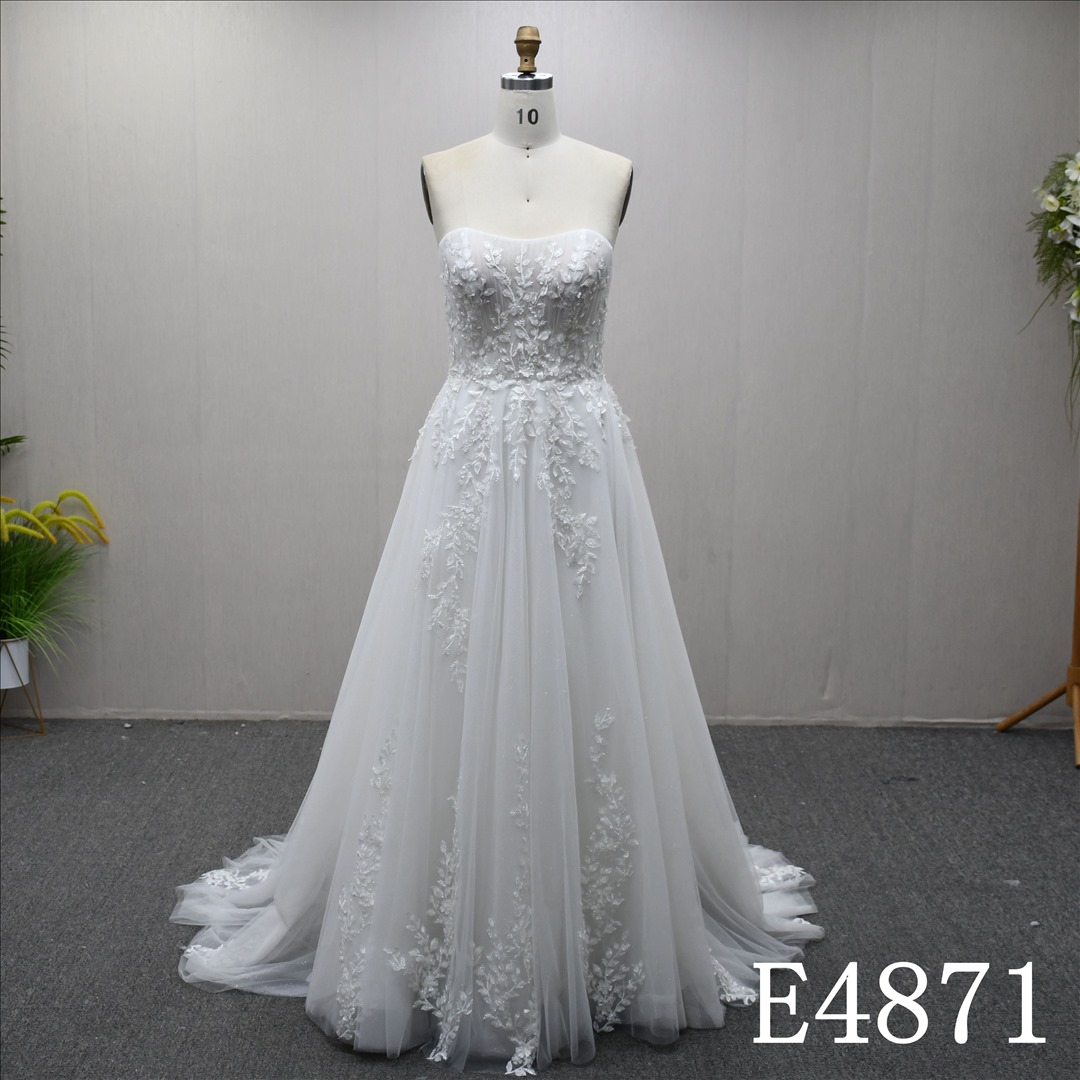 Guangzhou Factory Sweetheart Sleeveless A Line Wedding Dress Lace  Bridal Gown