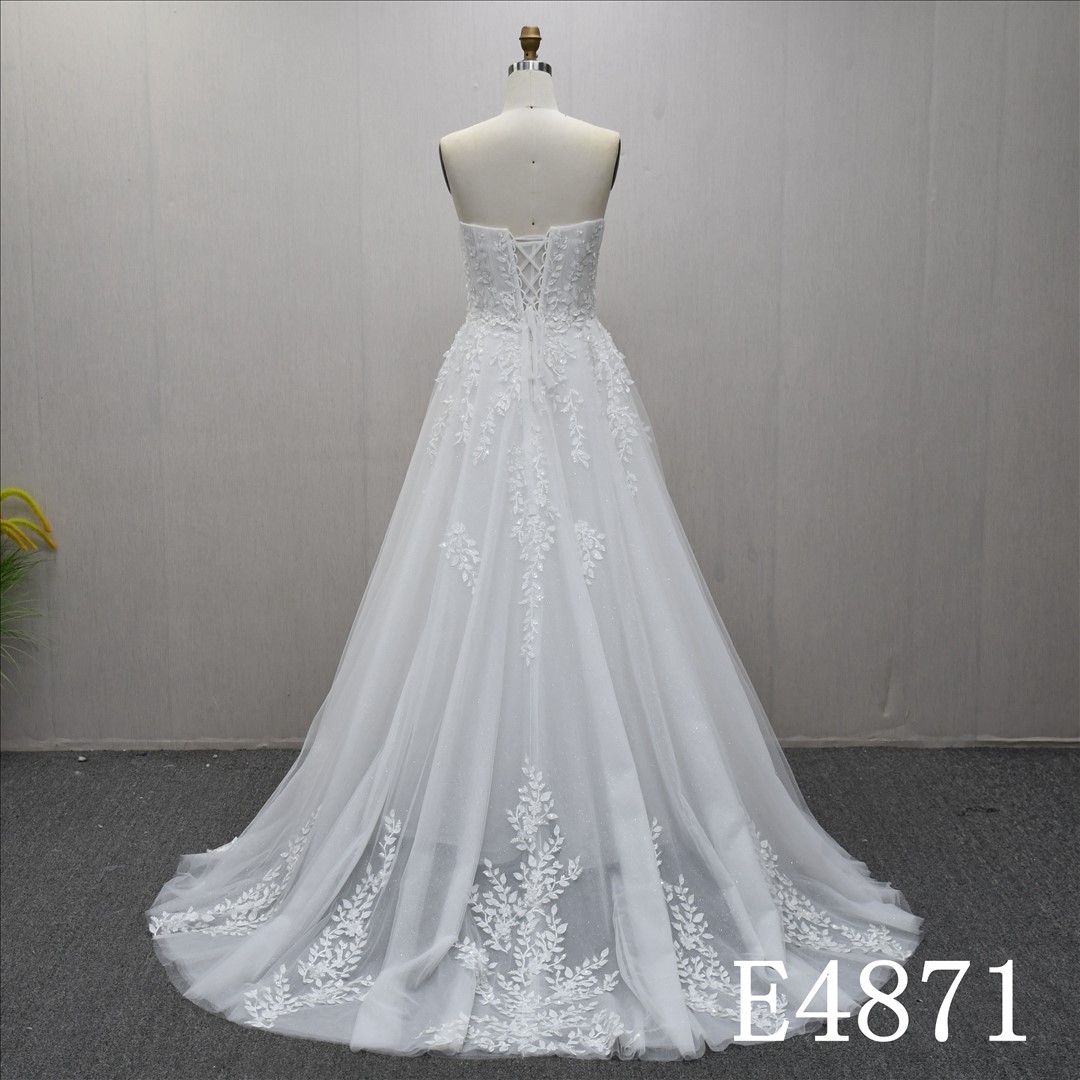 Guangzhou Factory Sweetheart Sleeveless A Line Wedding Dress Lace  Bridal Gown