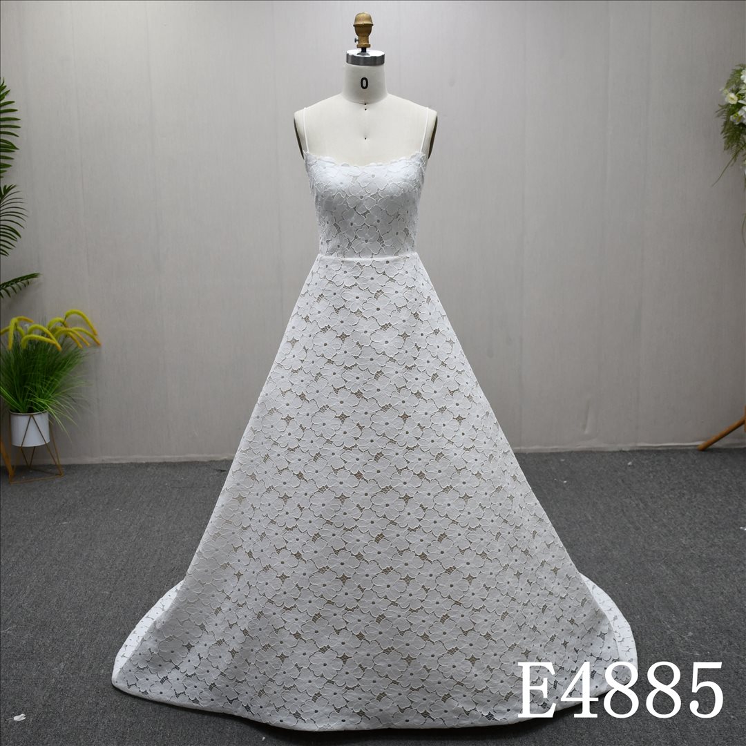 Guangzhou Factory Spaghetti Straps Straight Neck A Line Wedding Dress 3D Floral Lace Bridal Gown